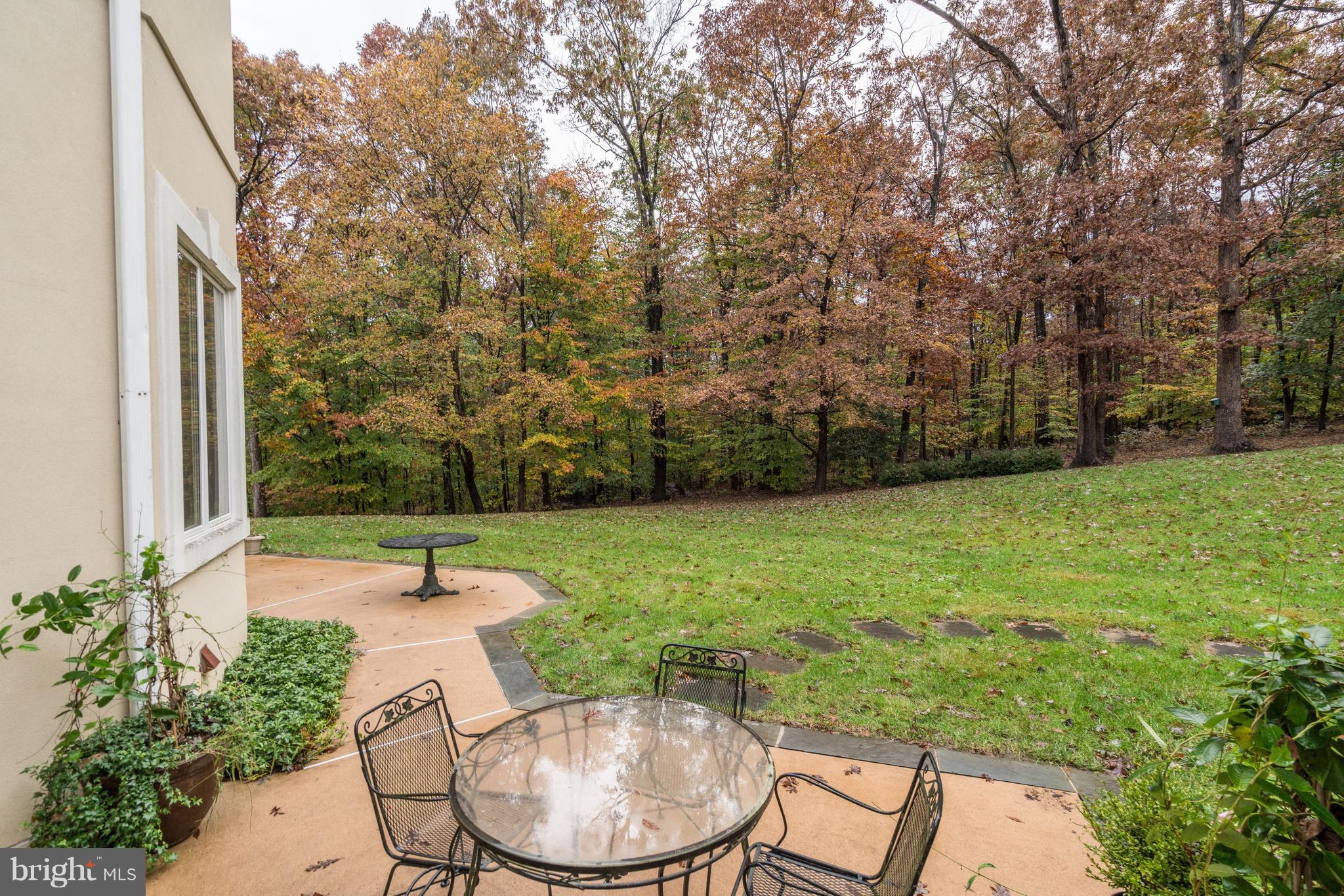 LOTH LORIAN - Residential