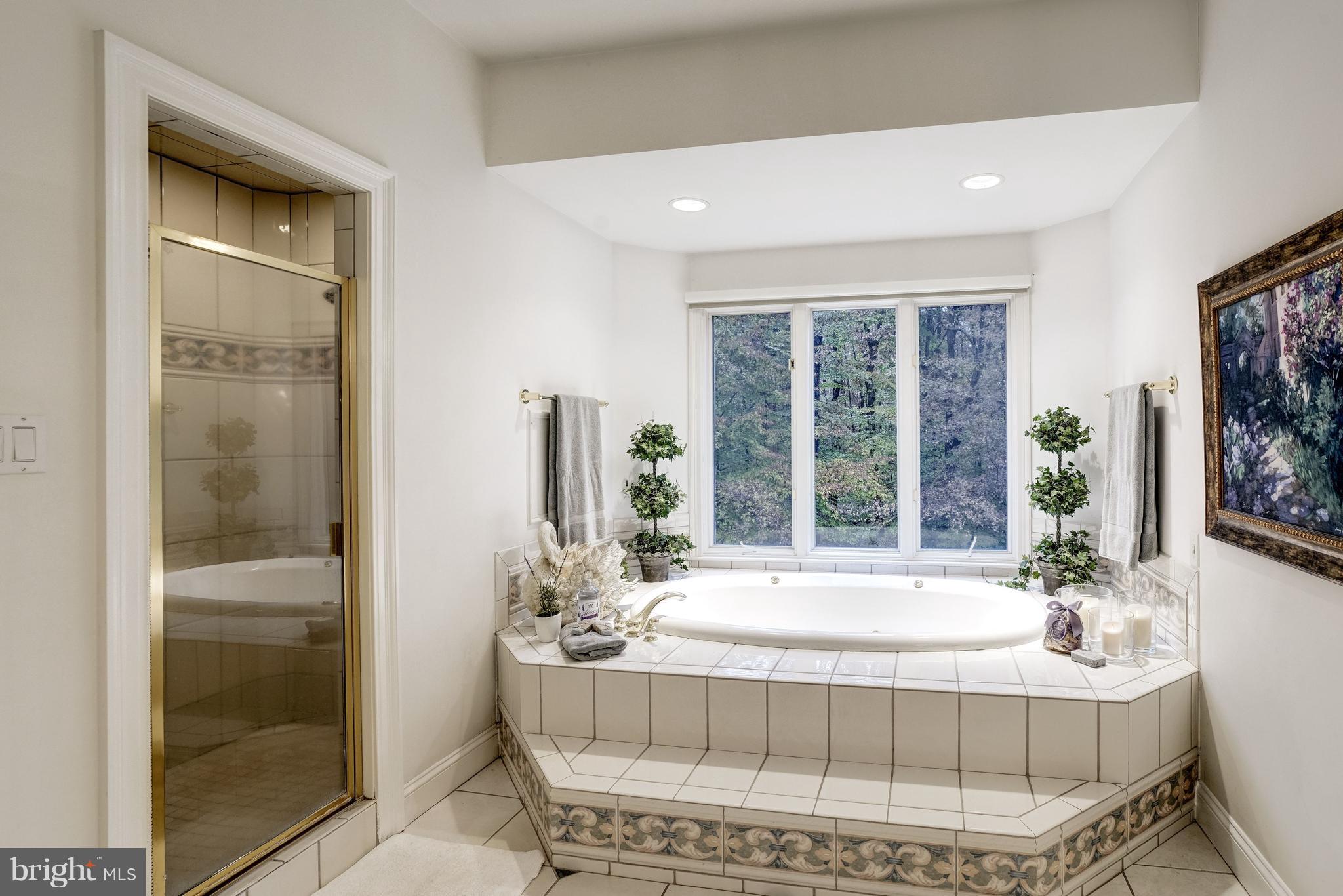 LOTH LORIAN - Residential