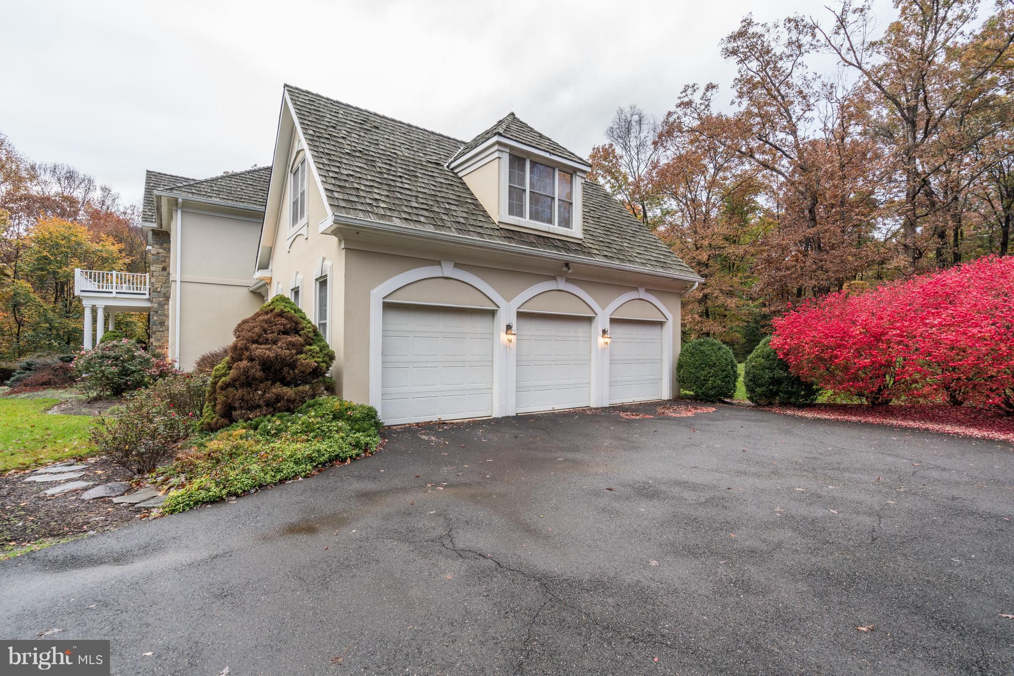 LOTH LORIAN - Residential