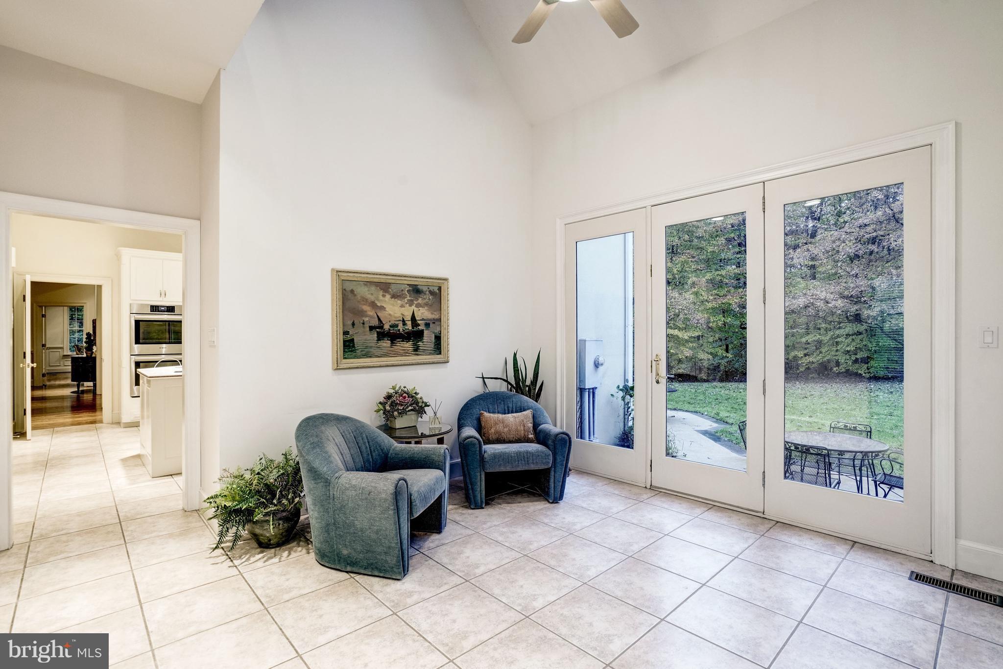 LOTH LORIAN - Residential