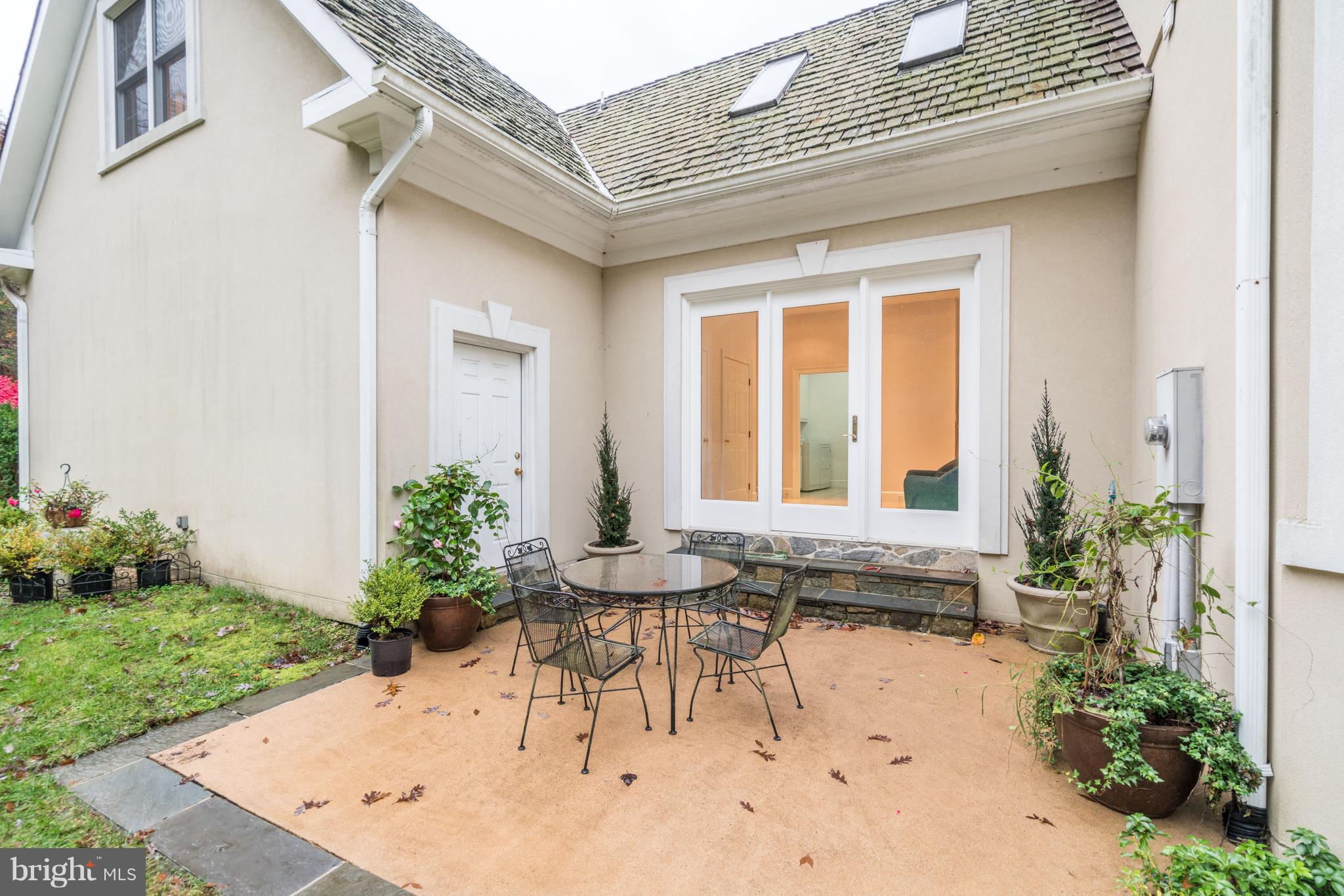 LOTH LORIAN - Residential