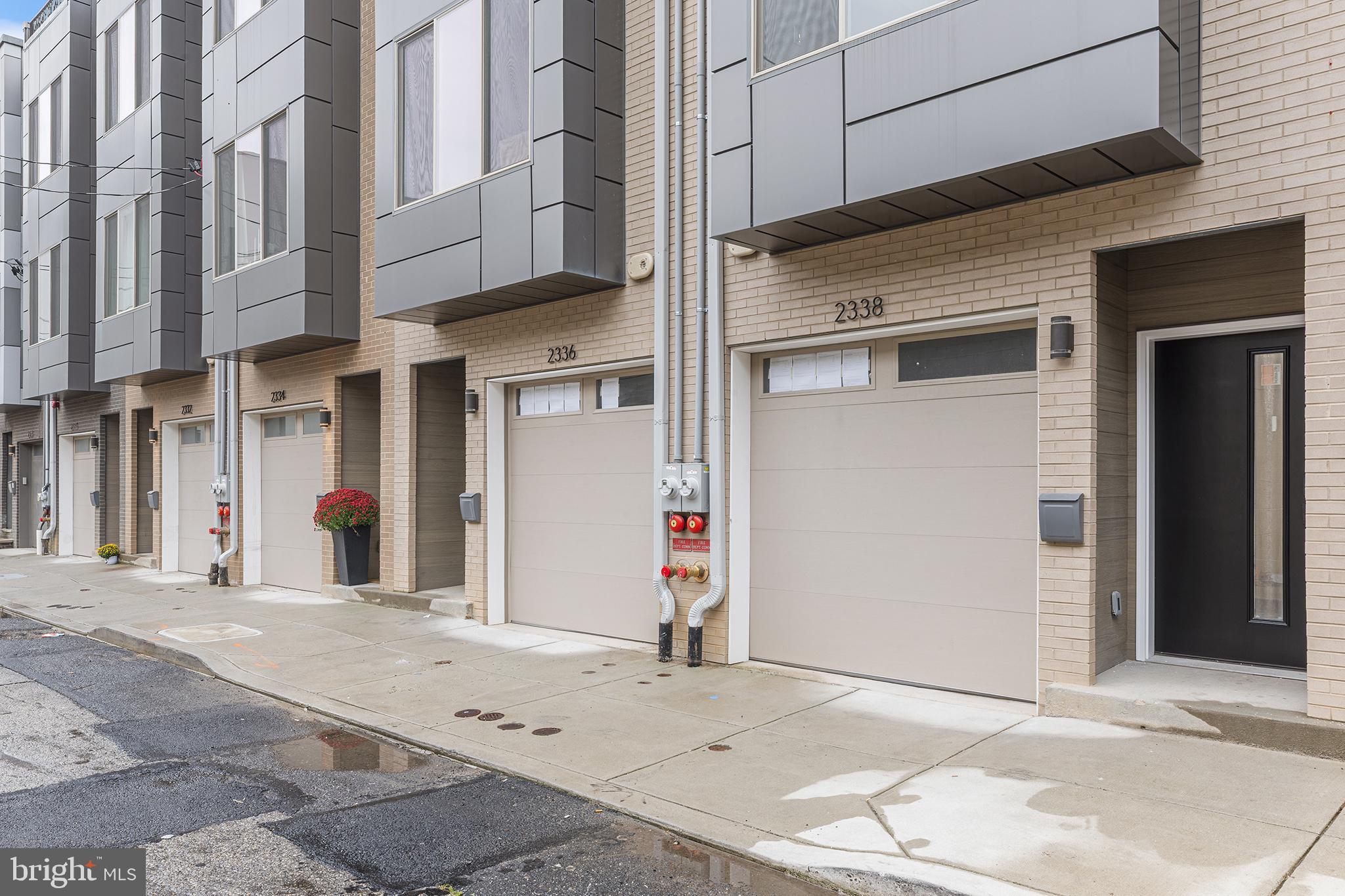 POINT BREEZE - Residential