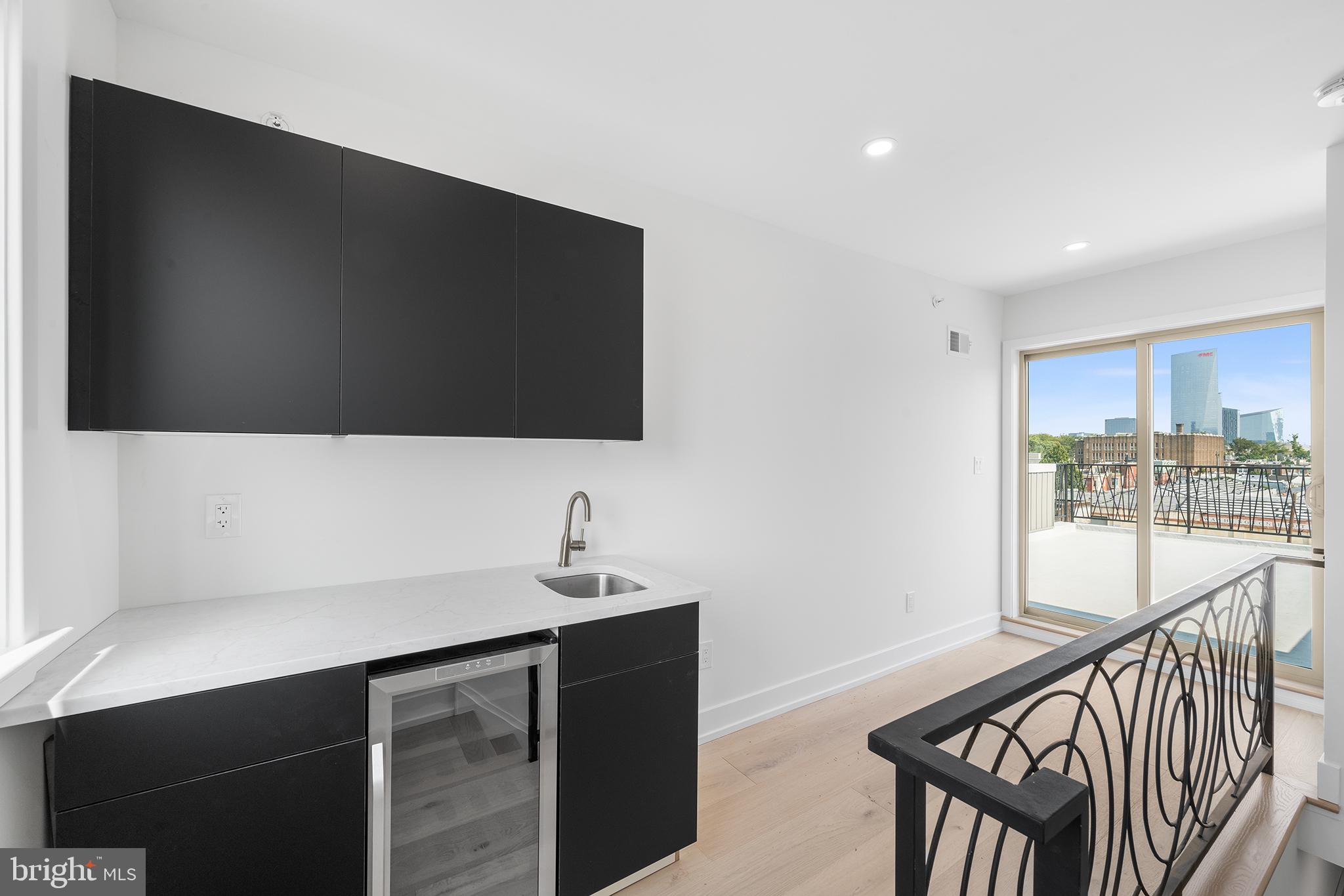 POINT BREEZE - Residential