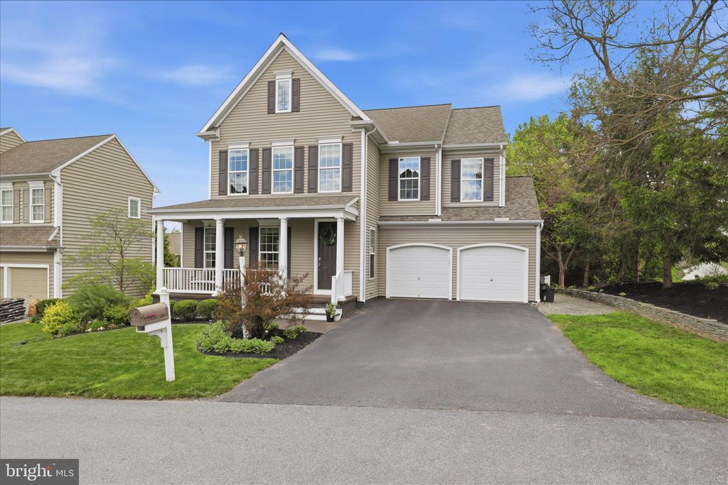 Photo of 7 Cricket Grn Grn, LANCASTER, PA 17602 (MLS # PALA2086920)