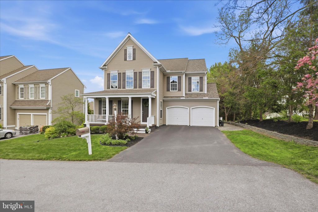 Photo of 7 Cricket Grn Grn, LANCASTER, PA 17602 (MLS # PALA2086920)