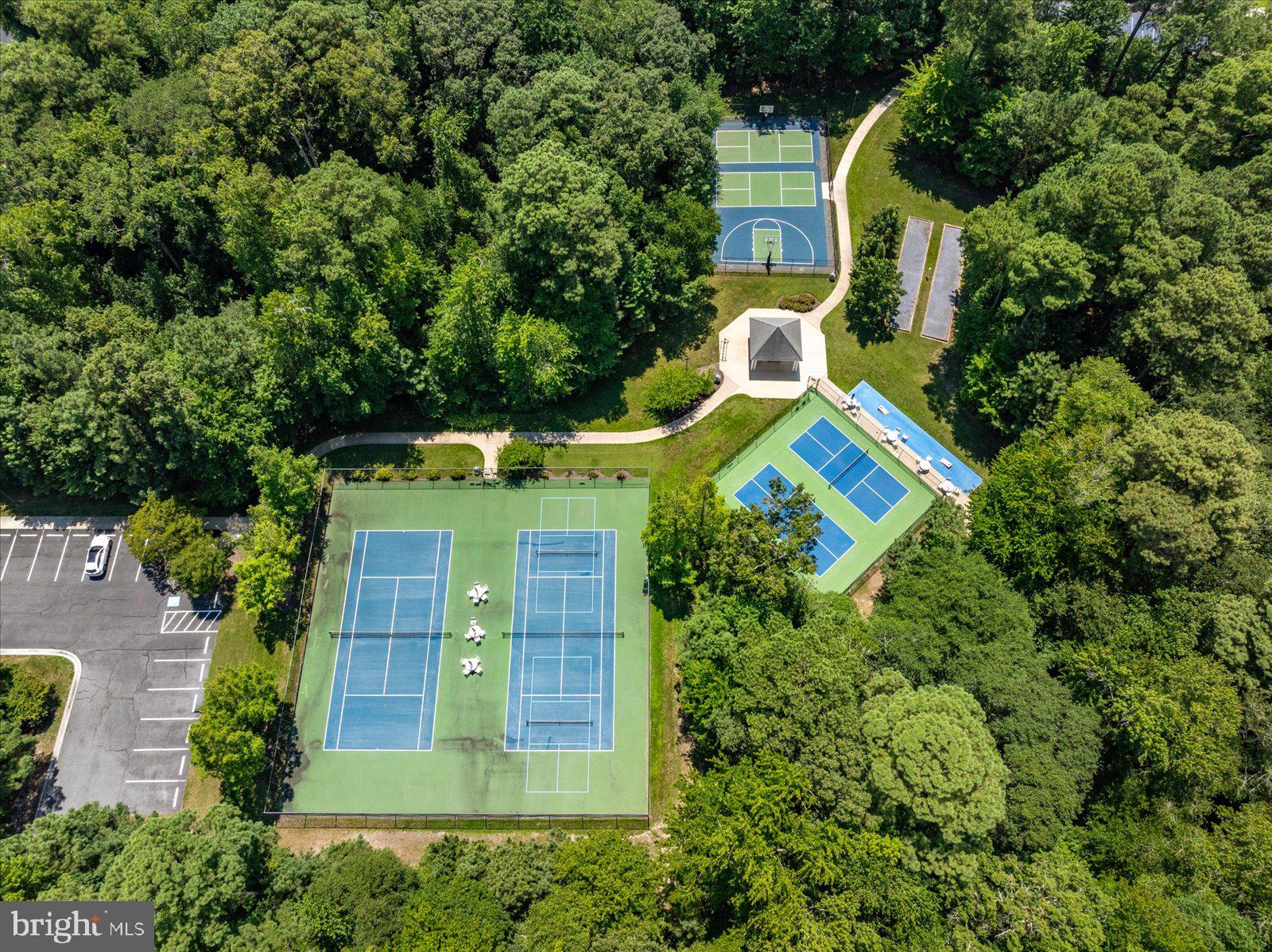 REFUGE AT DIRICKSON CREEK - Residential