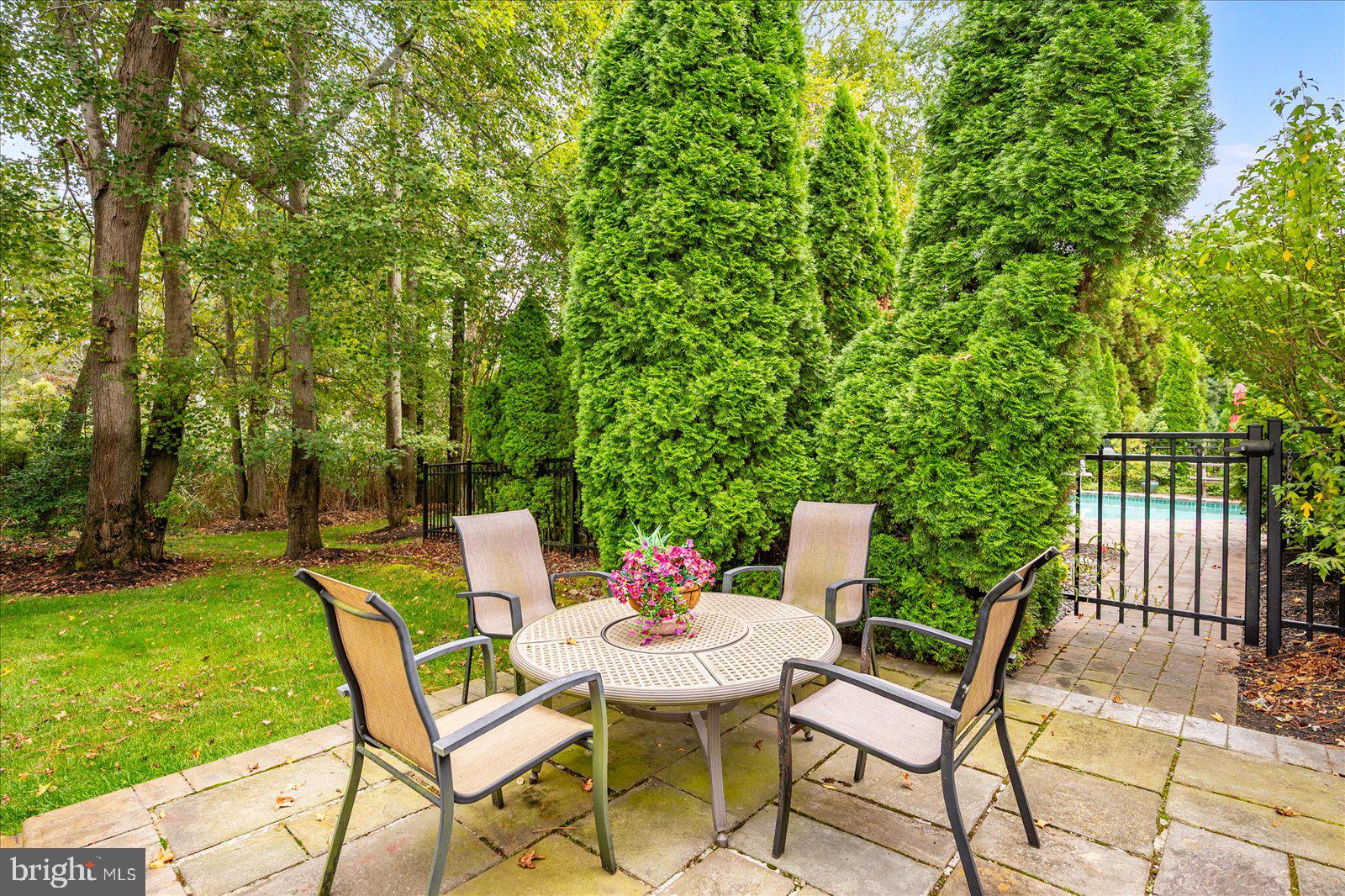 REFUGE AT DIRICKSON CREEK - Residential