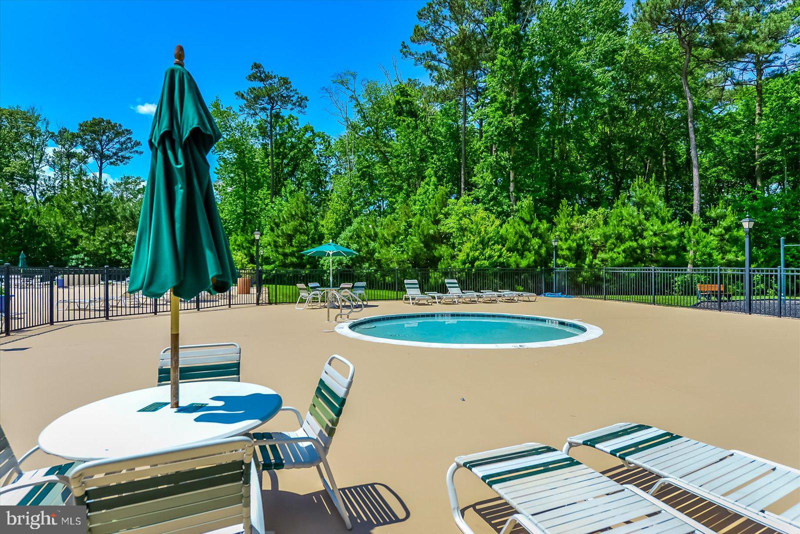 REFUGE AT DIRICKSON CREEK - Residential