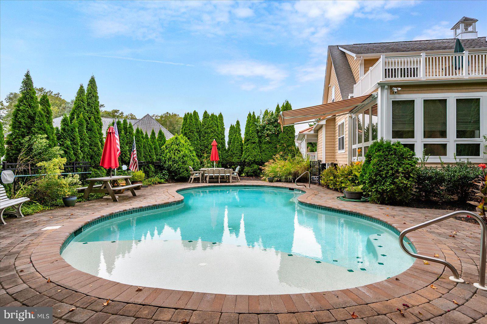 REFUGE AT DIRICKSON CREEK - Residential