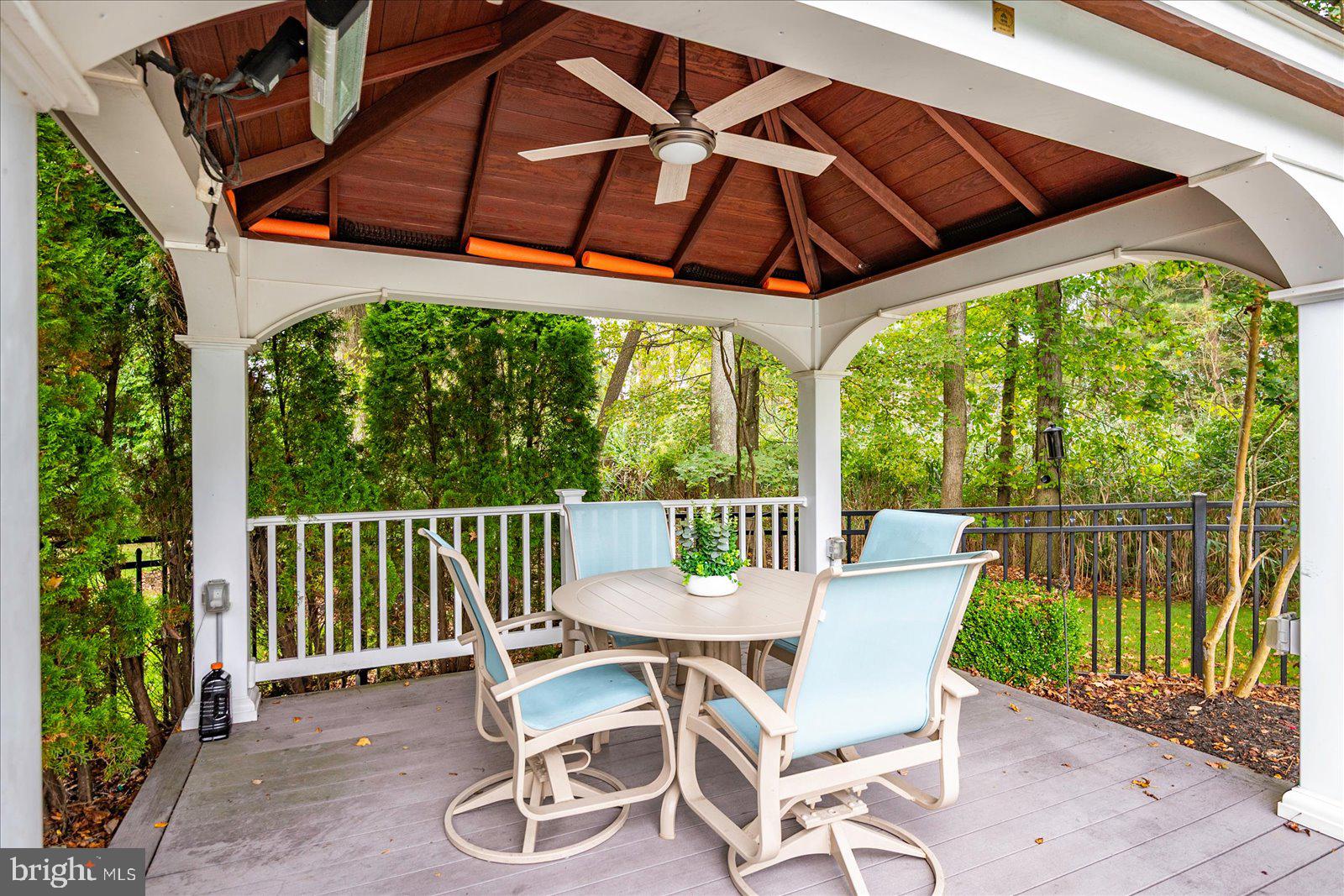 REFUGE AT DIRICKSON CREEK - Residential