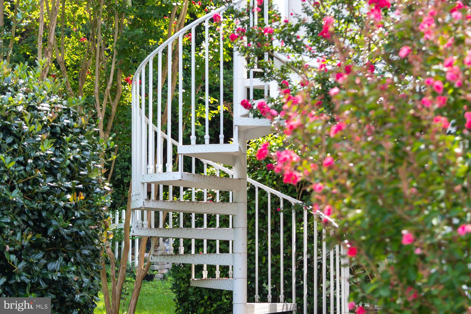 LOVE POINT - Residential