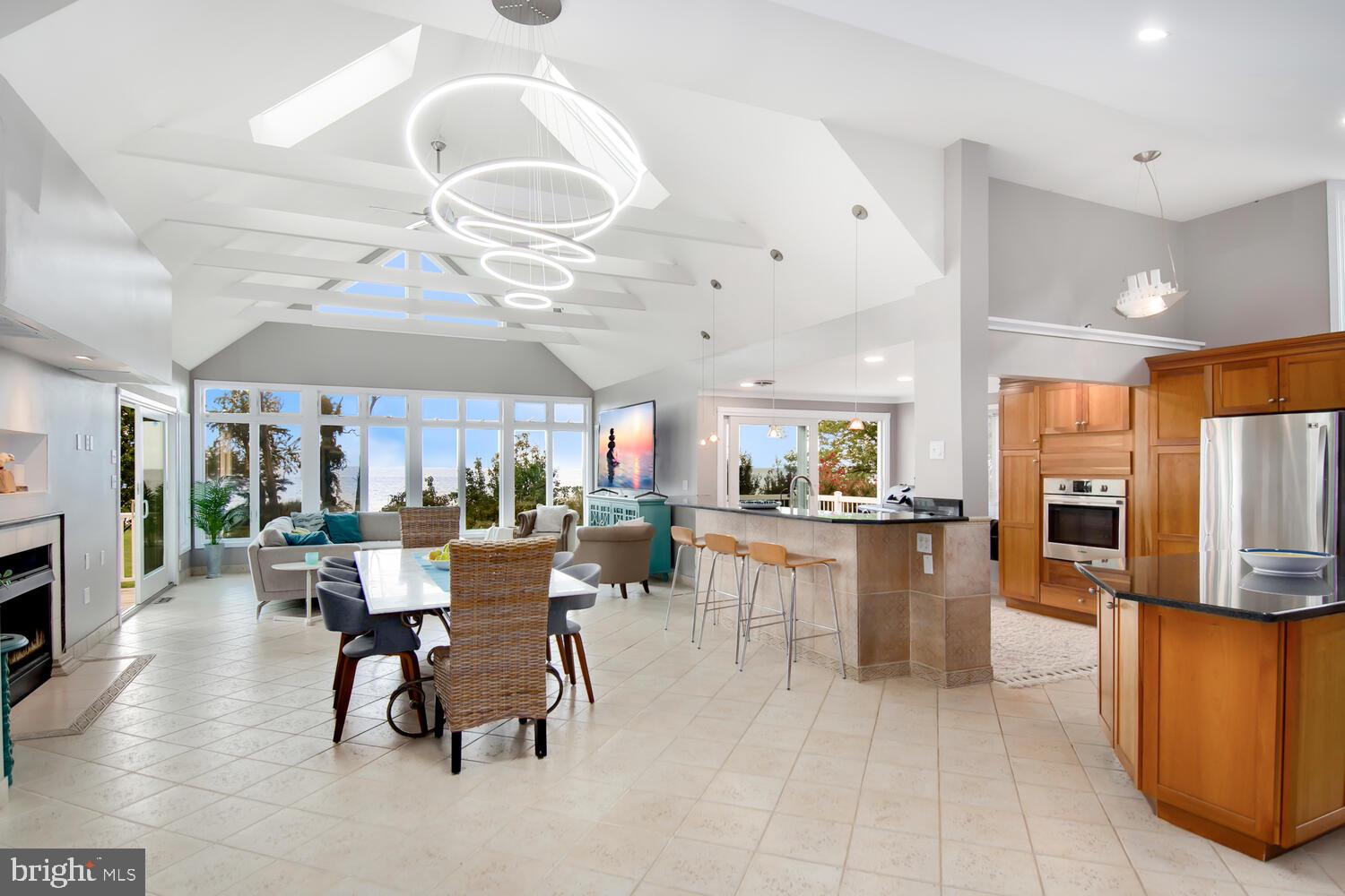 LOVE POINT - Residential