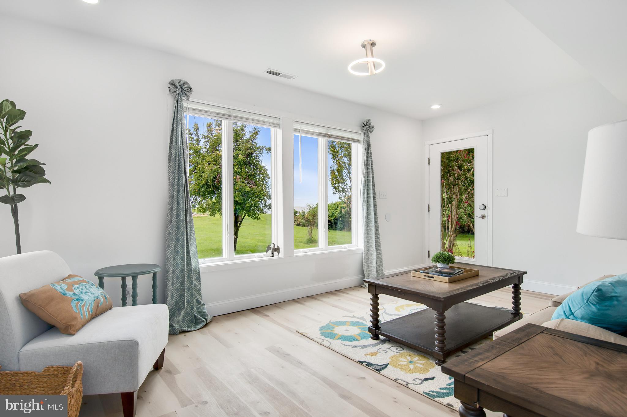 LOVE POINT - Residential