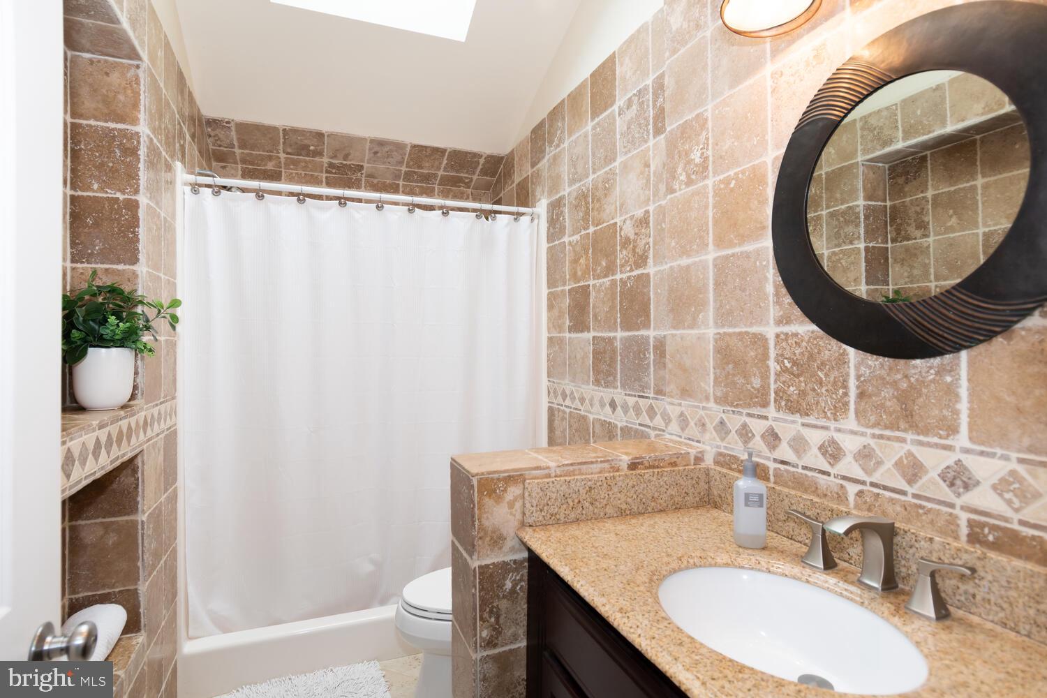 LOVE POINT - Residential