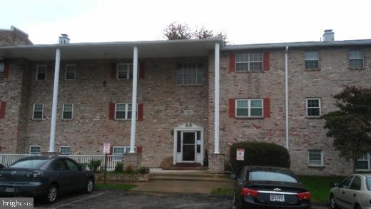 Available immediately 1 bedroom renovated condominium located in Reisterstown, MD , Laminated flooring , new windows, neutral paint .Pets accepted on a case by case situation.!, On-Site Laundry Area and water is included in rent .Located near I-795, shopping centers, and great restaurants. ! 40 processing fee per adult!!!