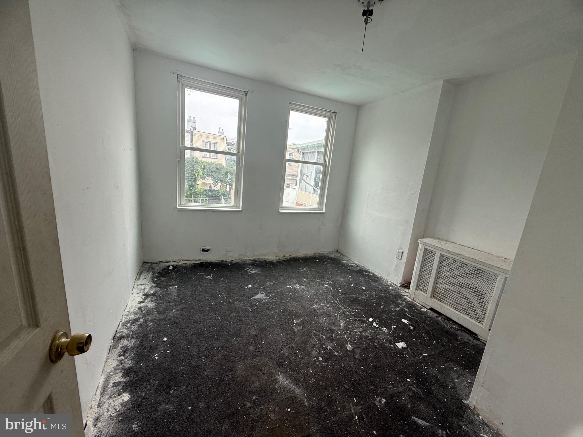 KENSINGTON - Residential