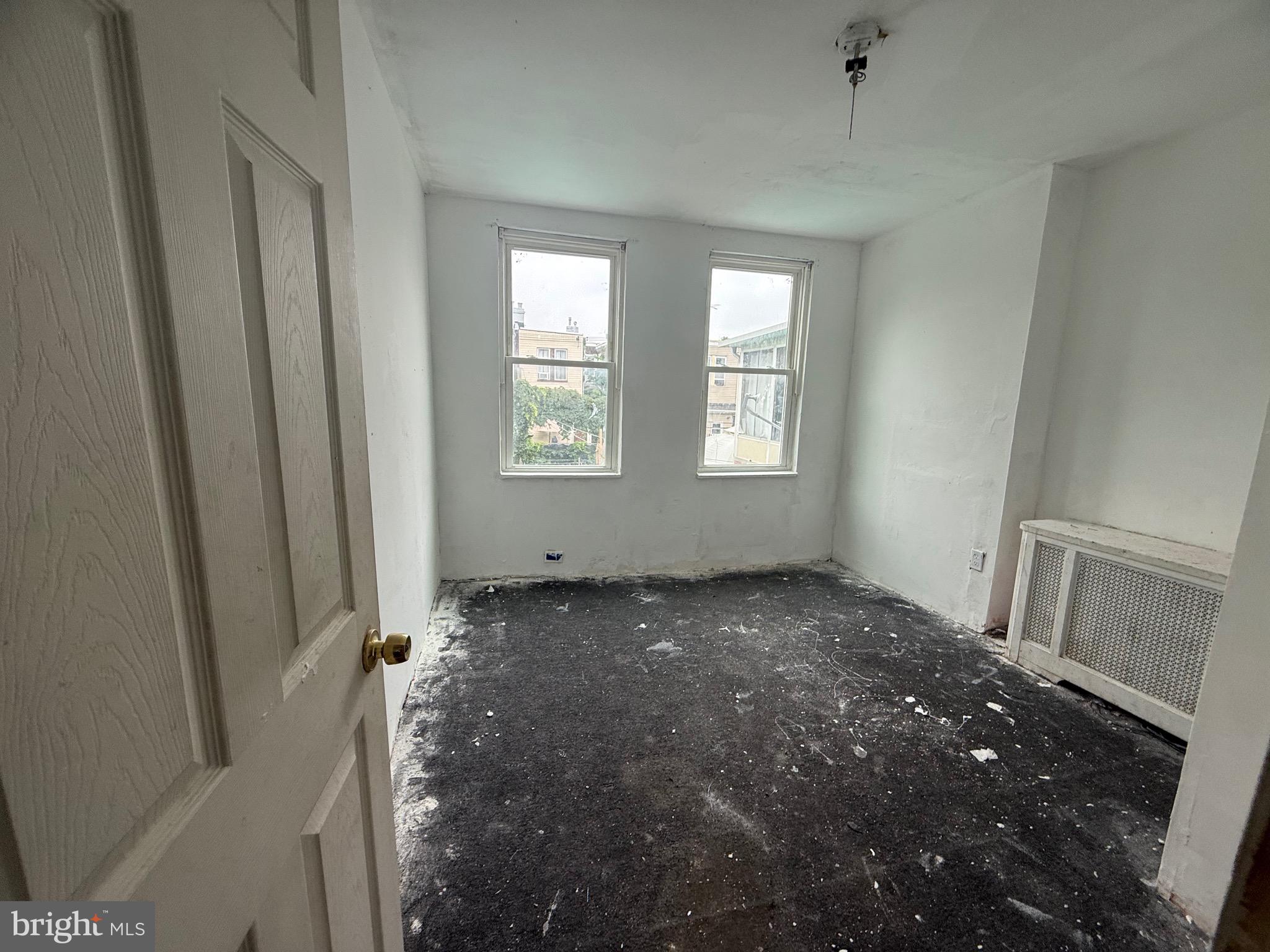 KENSINGTON - Residential