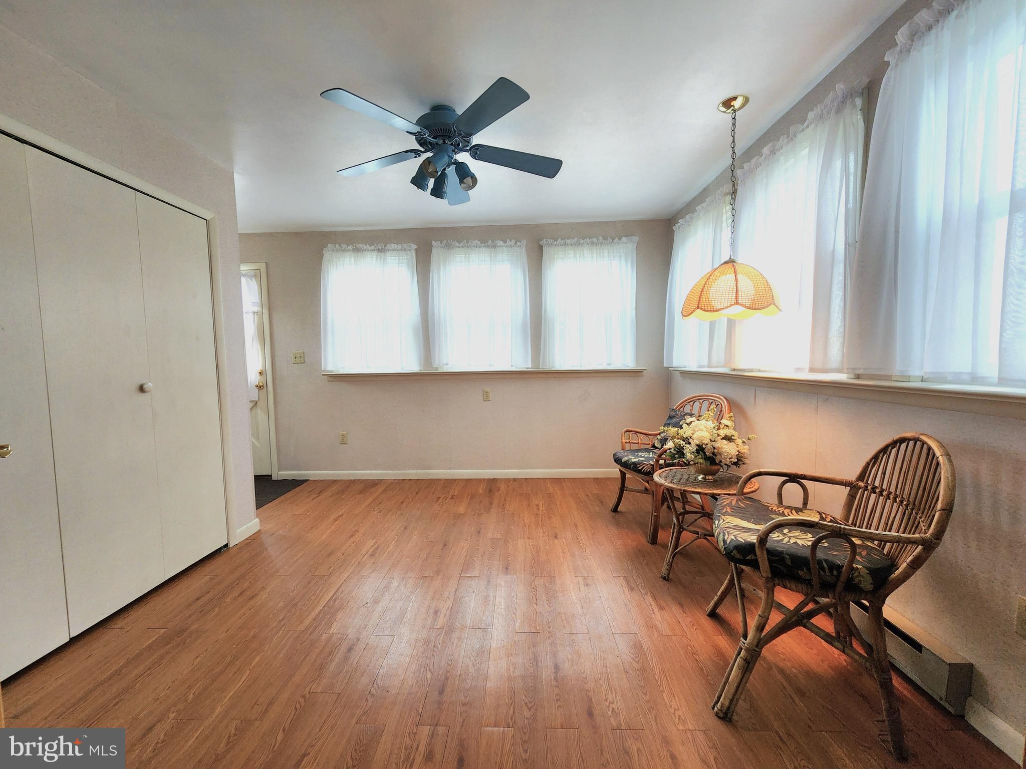 SUMMERDALE - Residential Lease