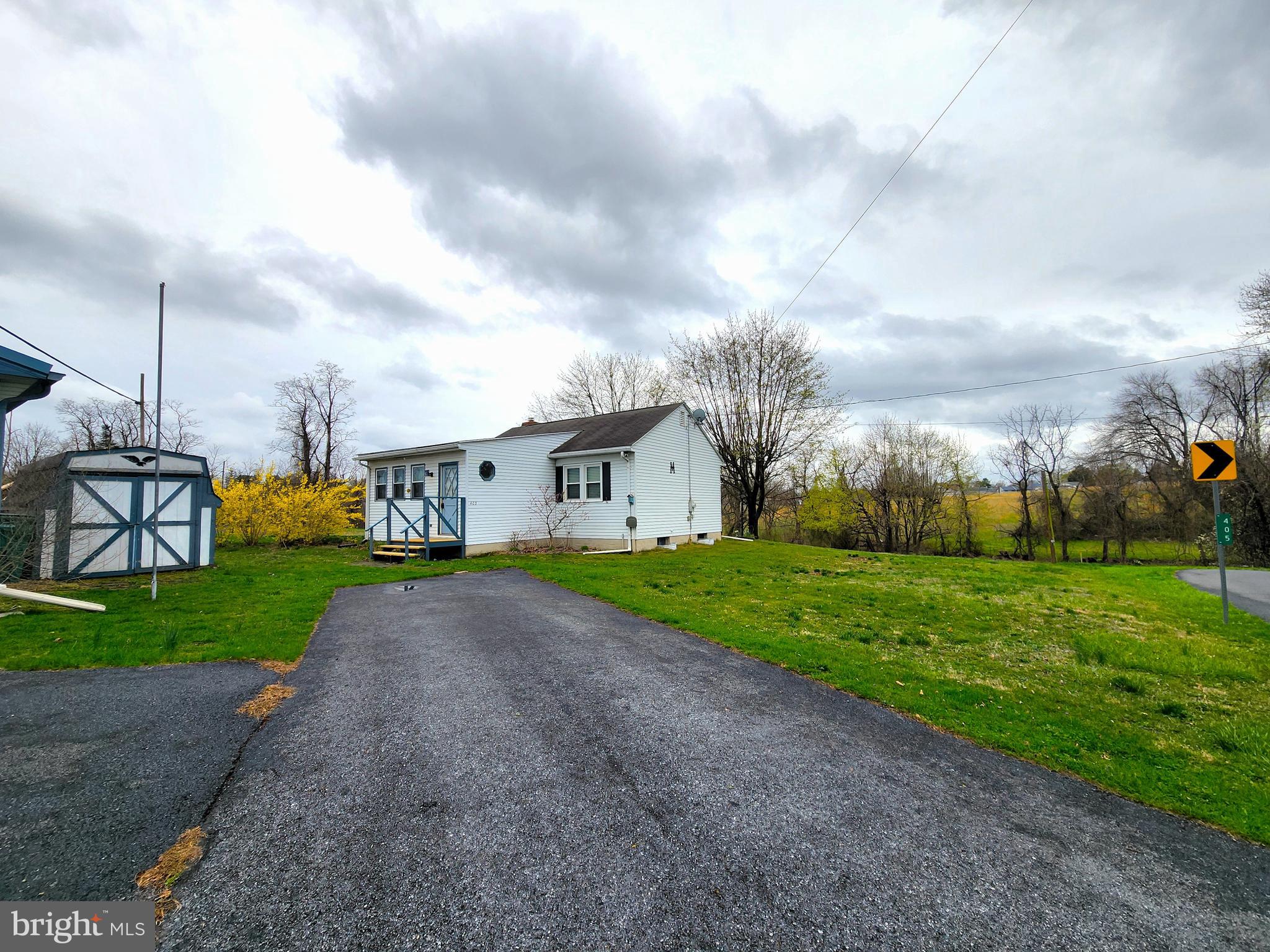 SUMMERDALE - Residential Lease