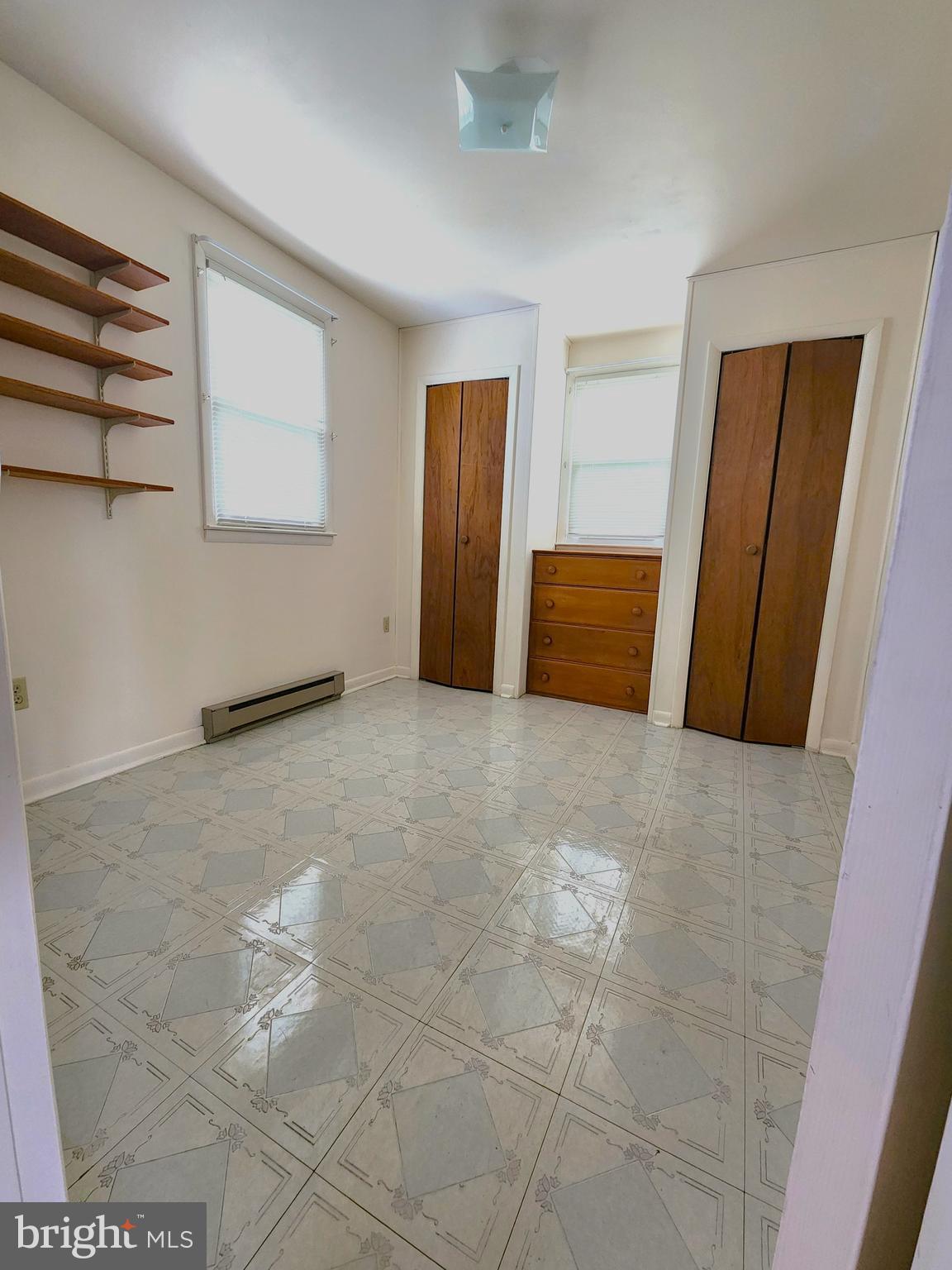 SUMMERDALE - Residential Lease