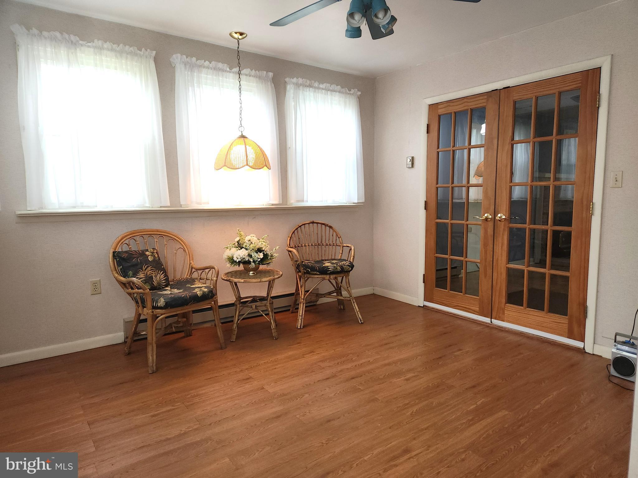 SUMMERDALE - Residential Lease