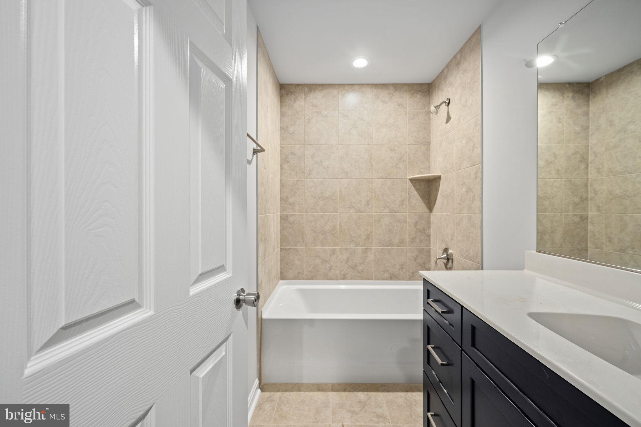 KELLYS LANDING - Residential