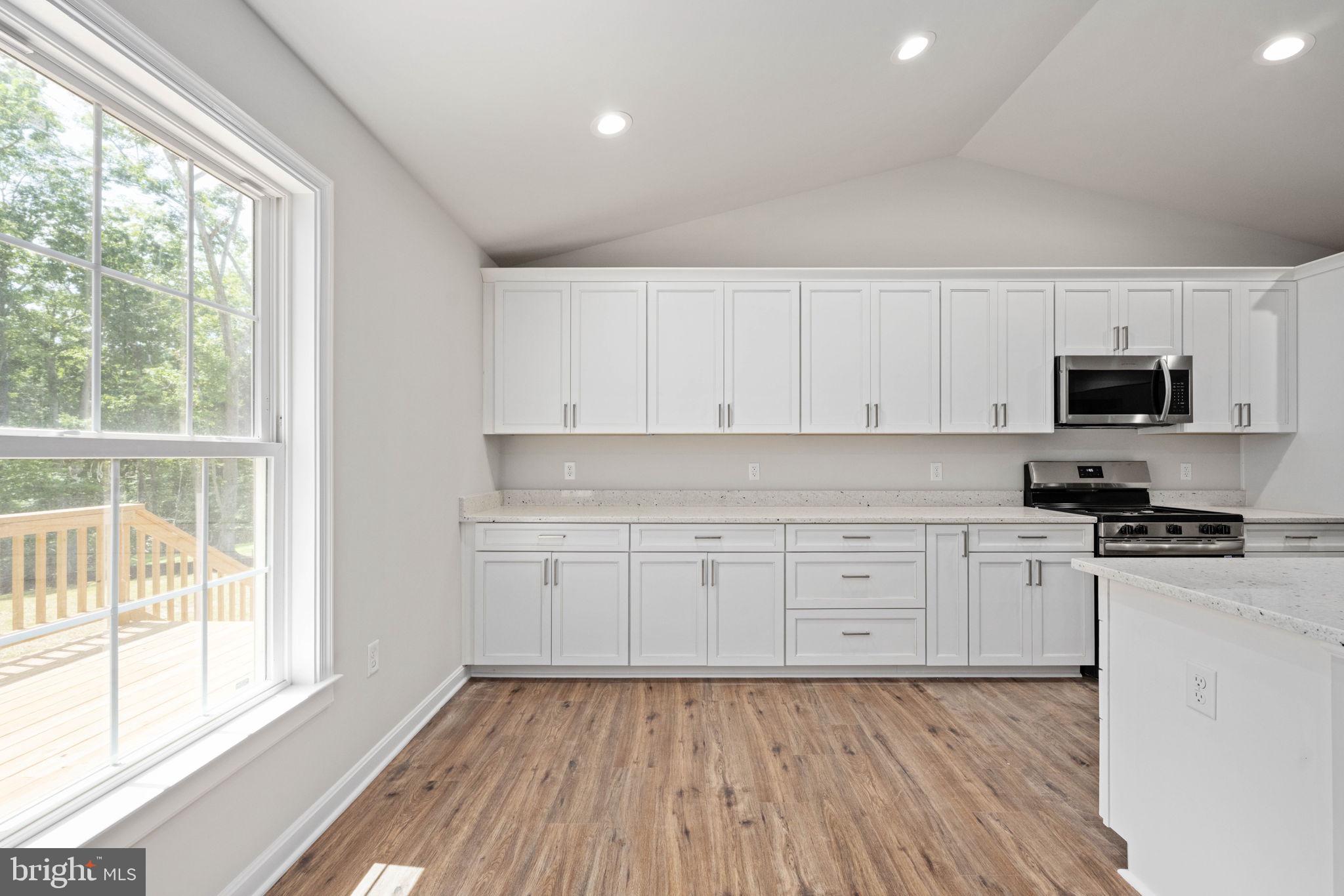 KELLYS LANDING - Residential