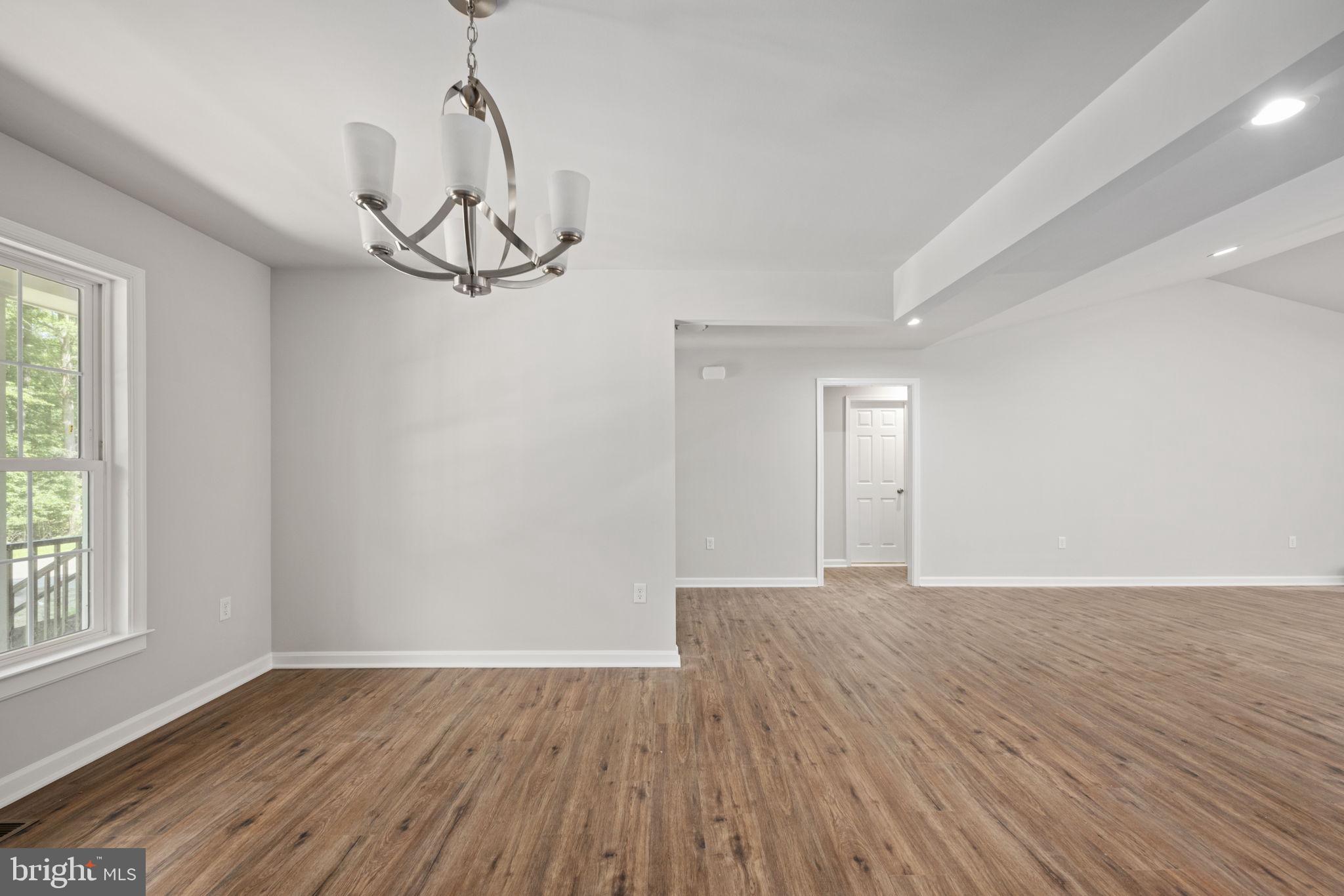 KELLYS LANDING - Residential