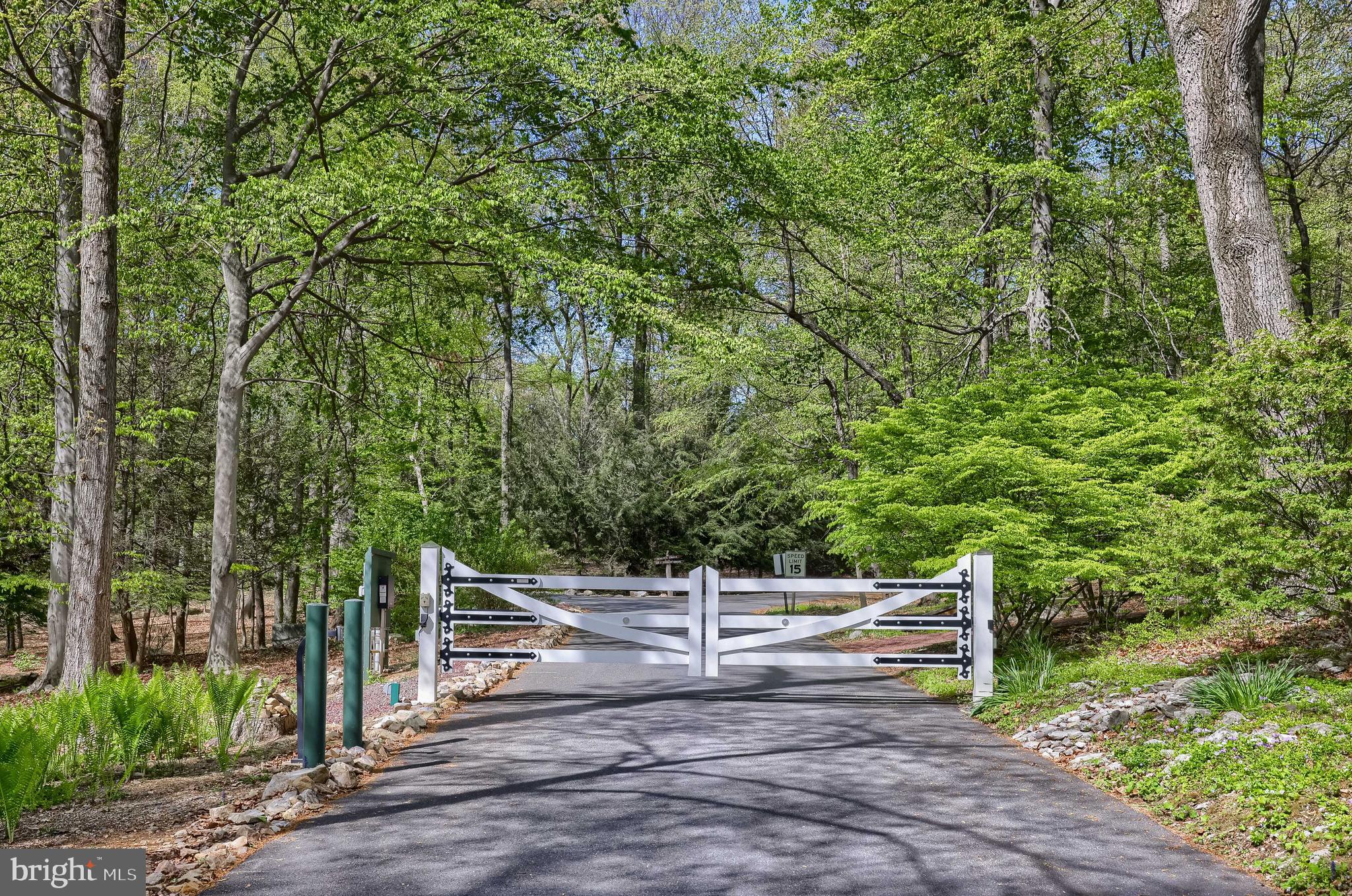 1 STONE POND LANE