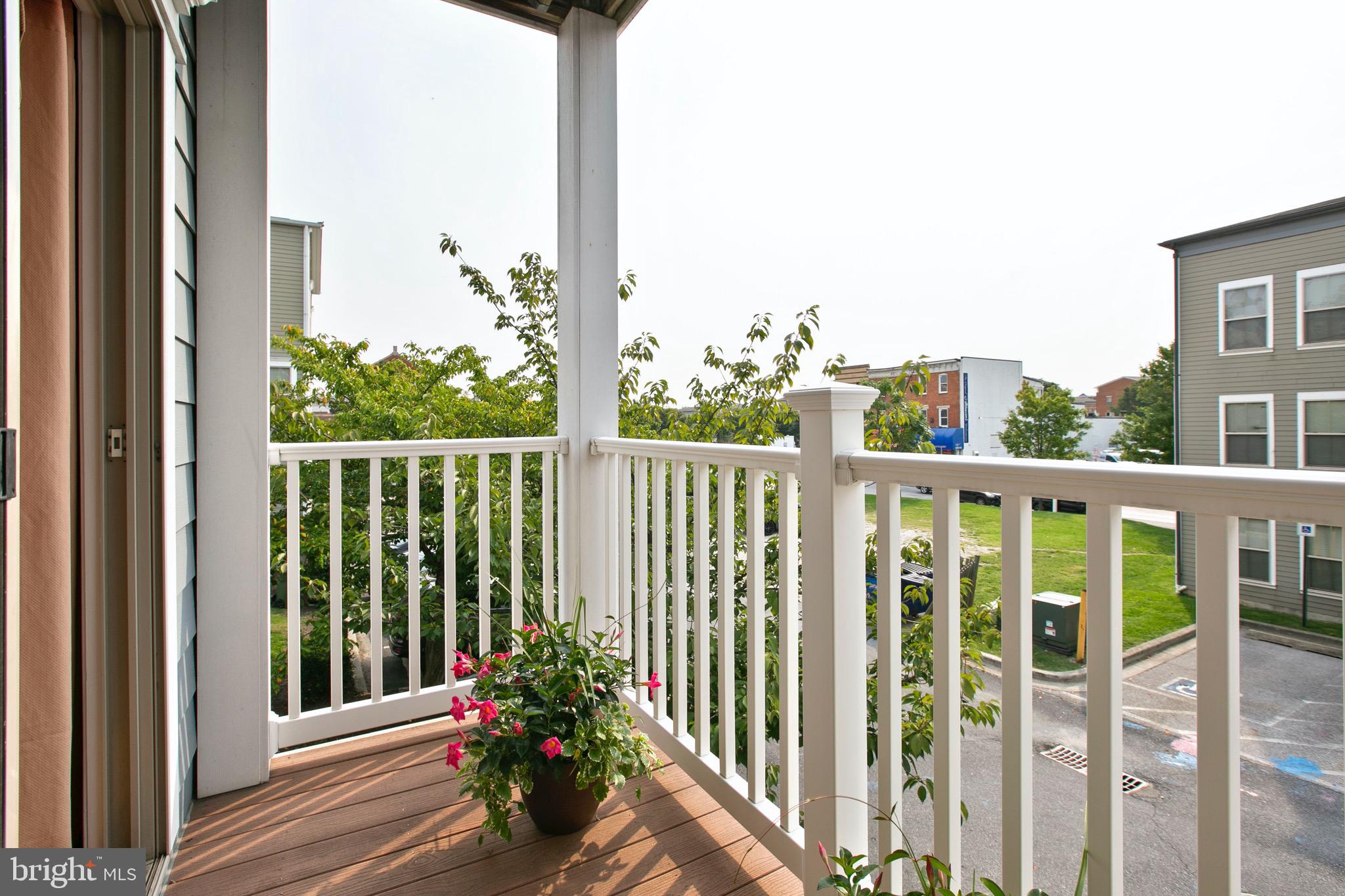 ALBEMARLE SQUARE - Residential