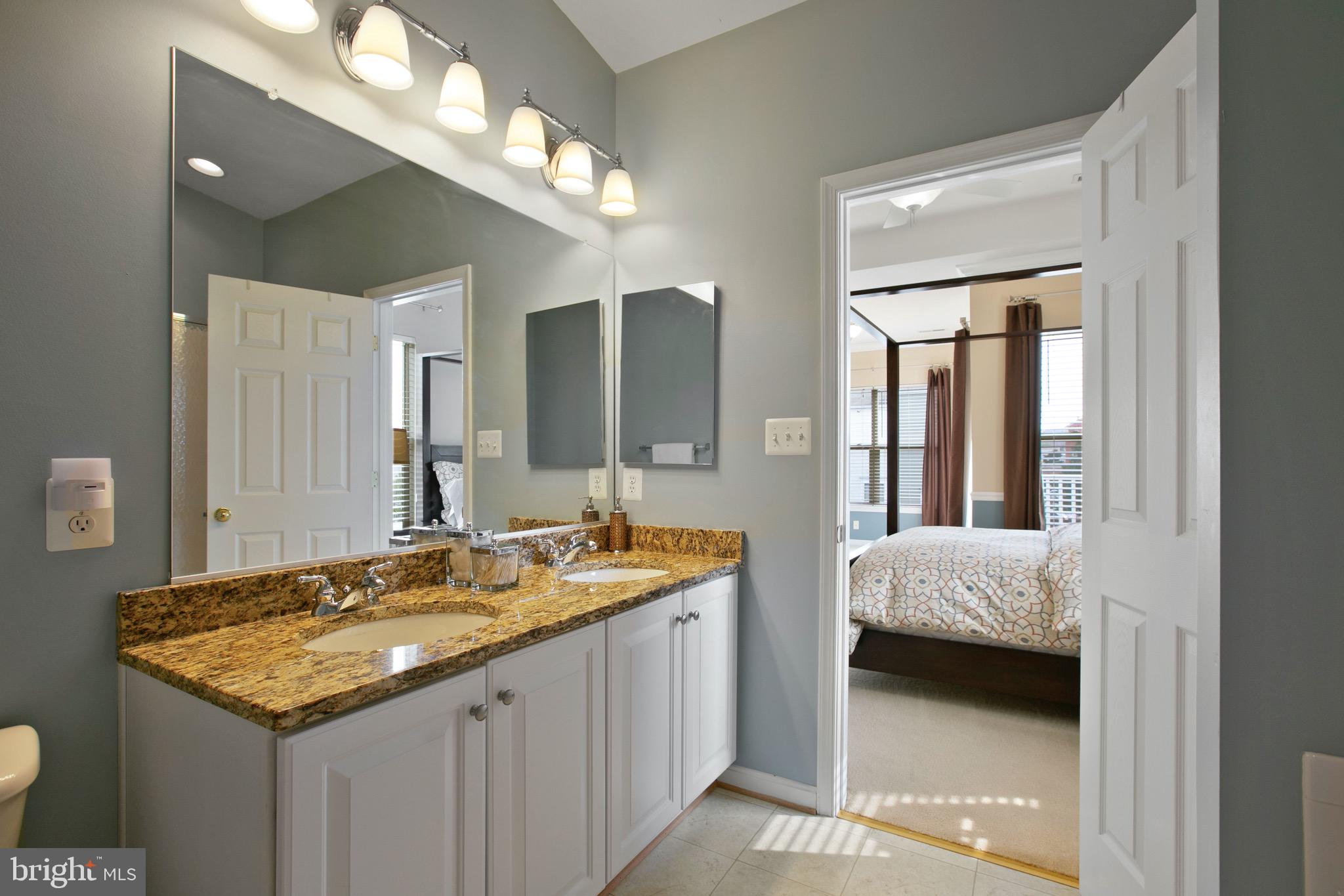 ALBEMARLE SQUARE - Residential