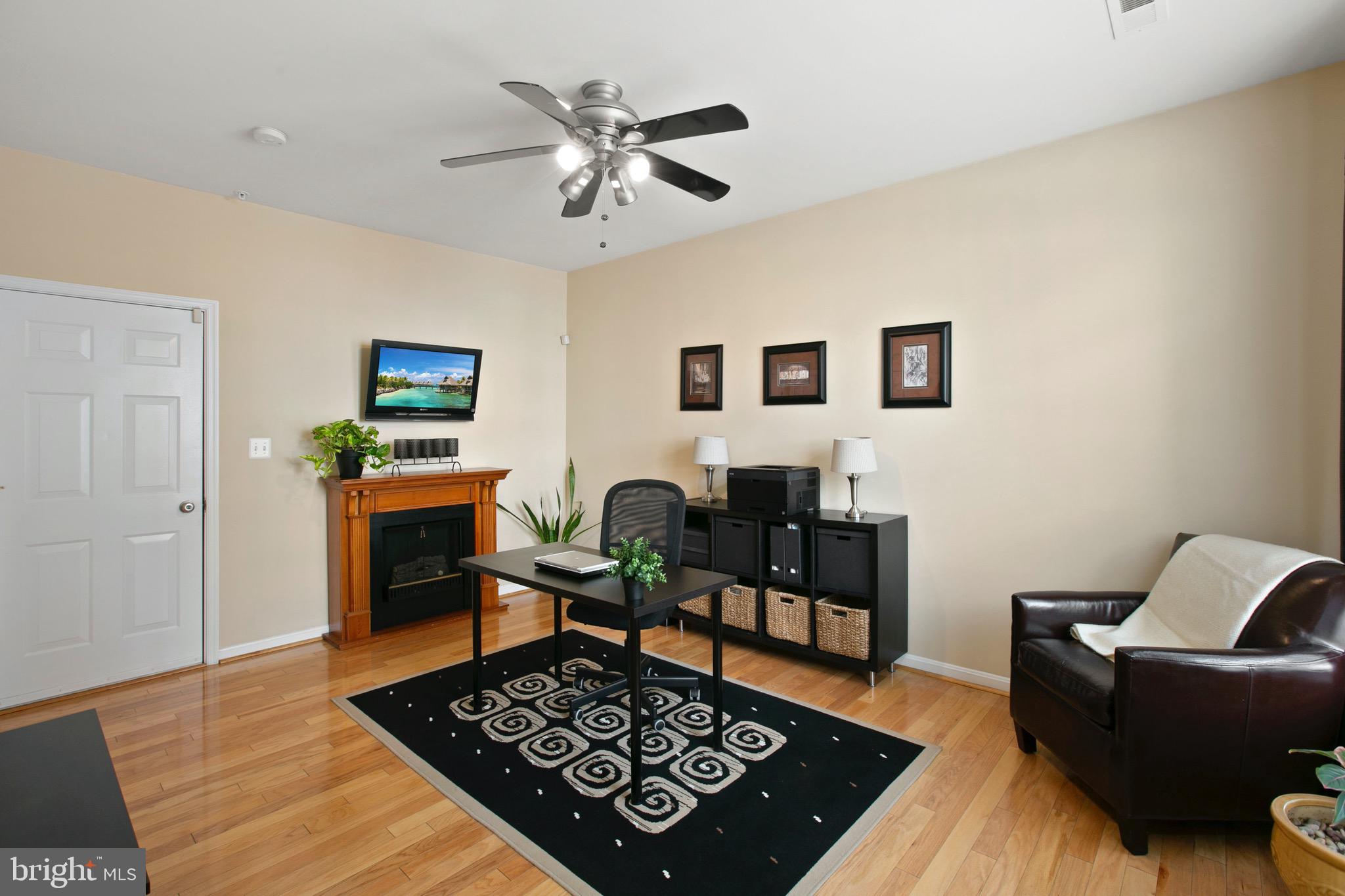 ALBEMARLE SQUARE - Residential