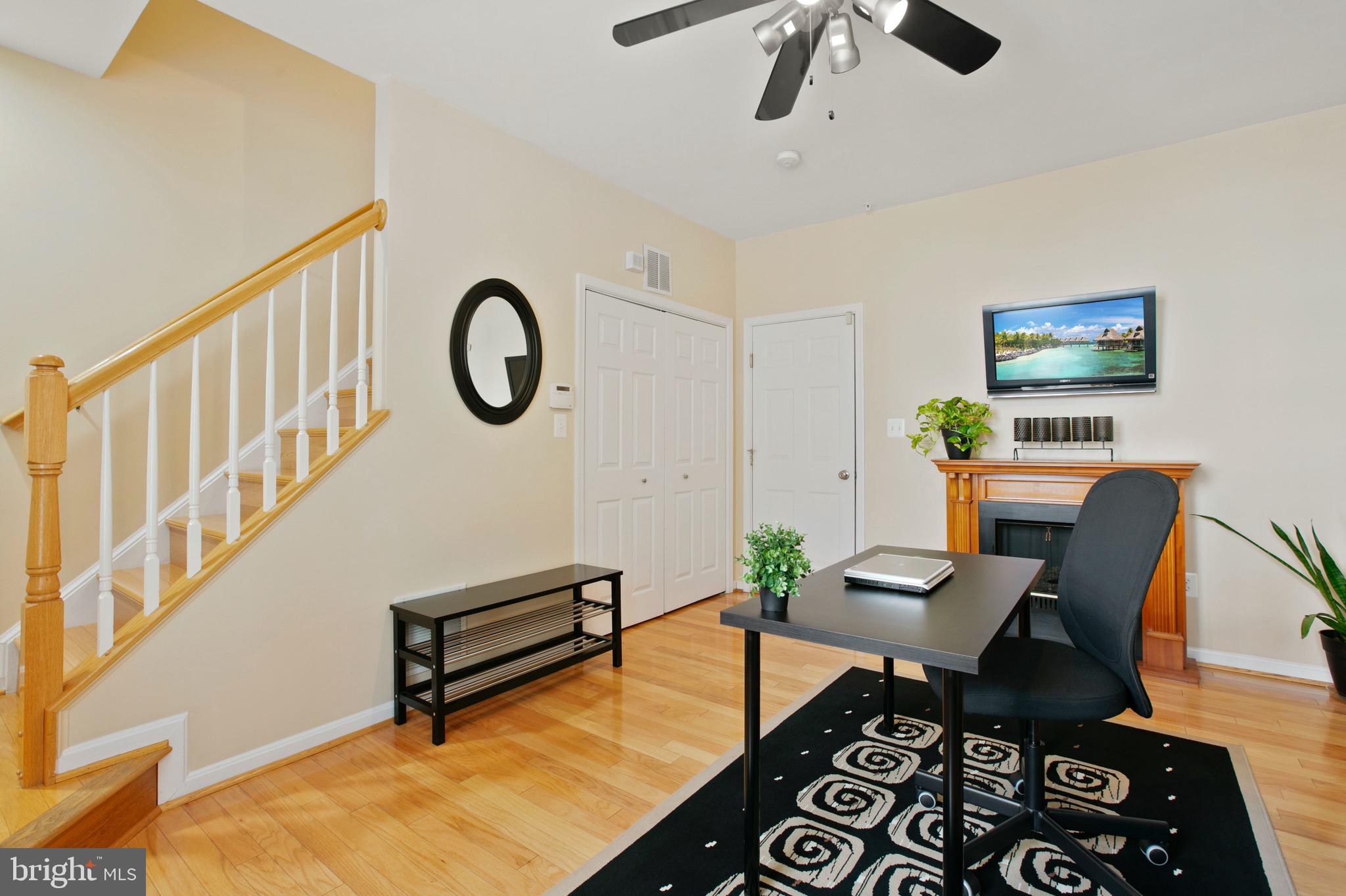 ALBEMARLE SQUARE - Residential