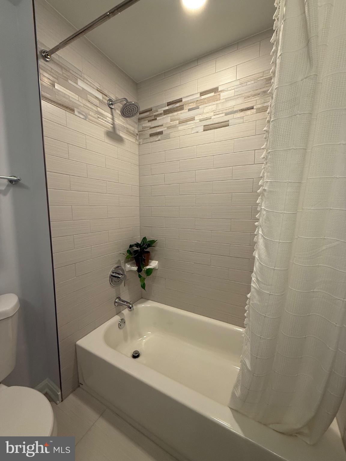 SILLERY BAY FOREST - Residential