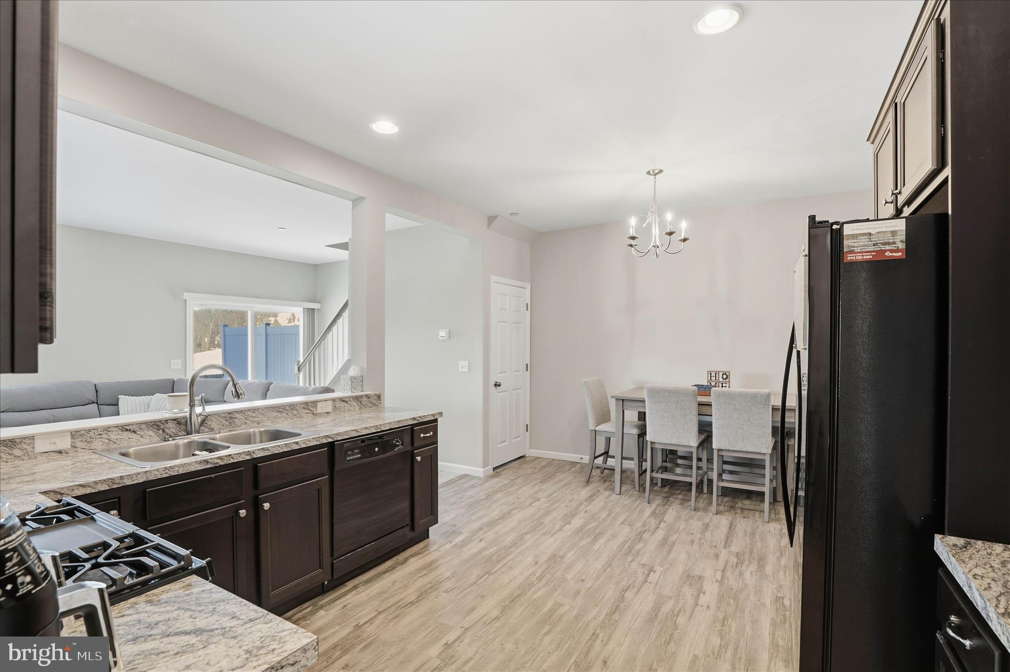 CHAMBERS POINTE - Residential