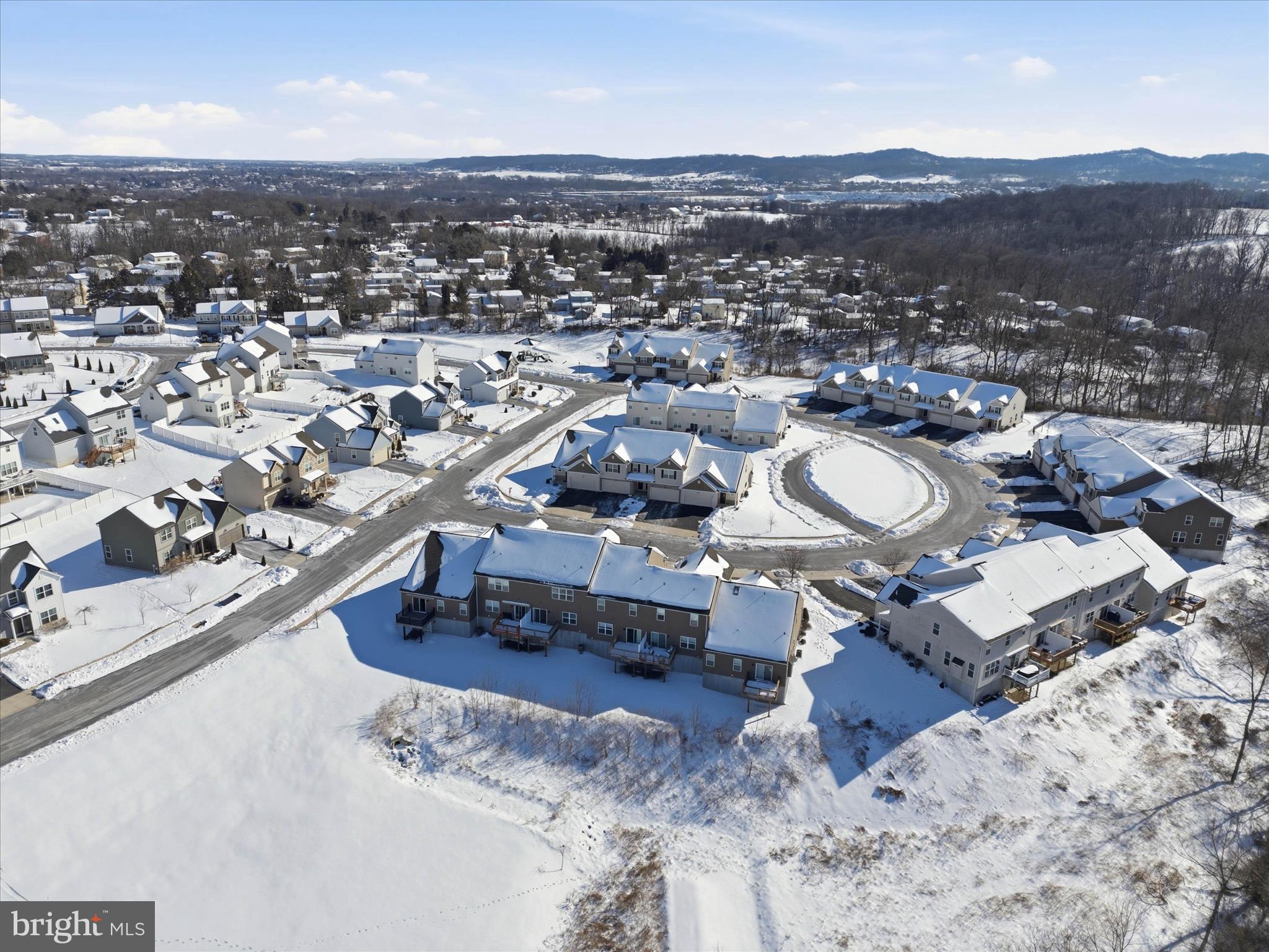 CHAMBERS POINTE - Residential