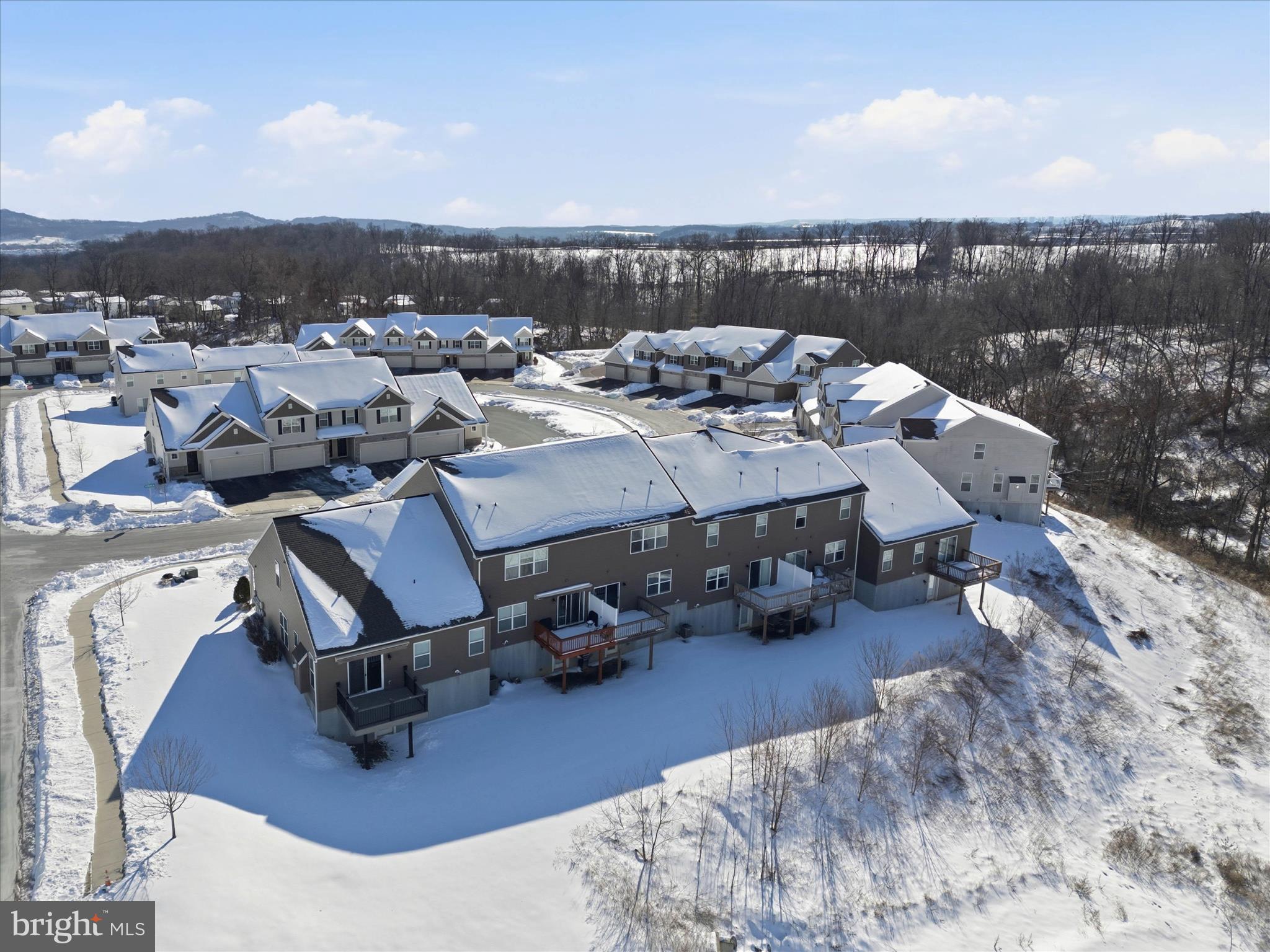 CHAMBERS POINTE - Residential