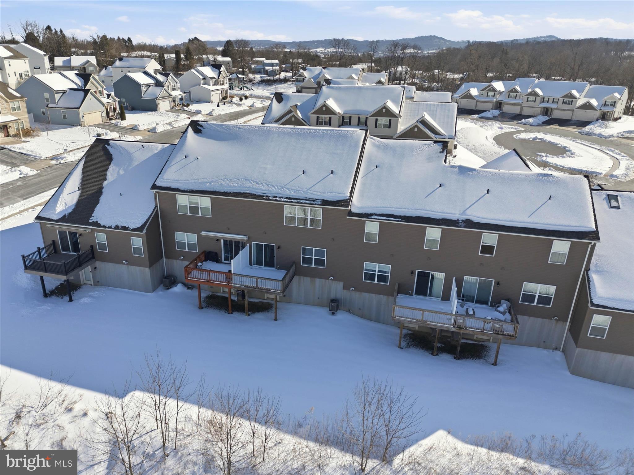 CHAMBERS POINTE - Residential