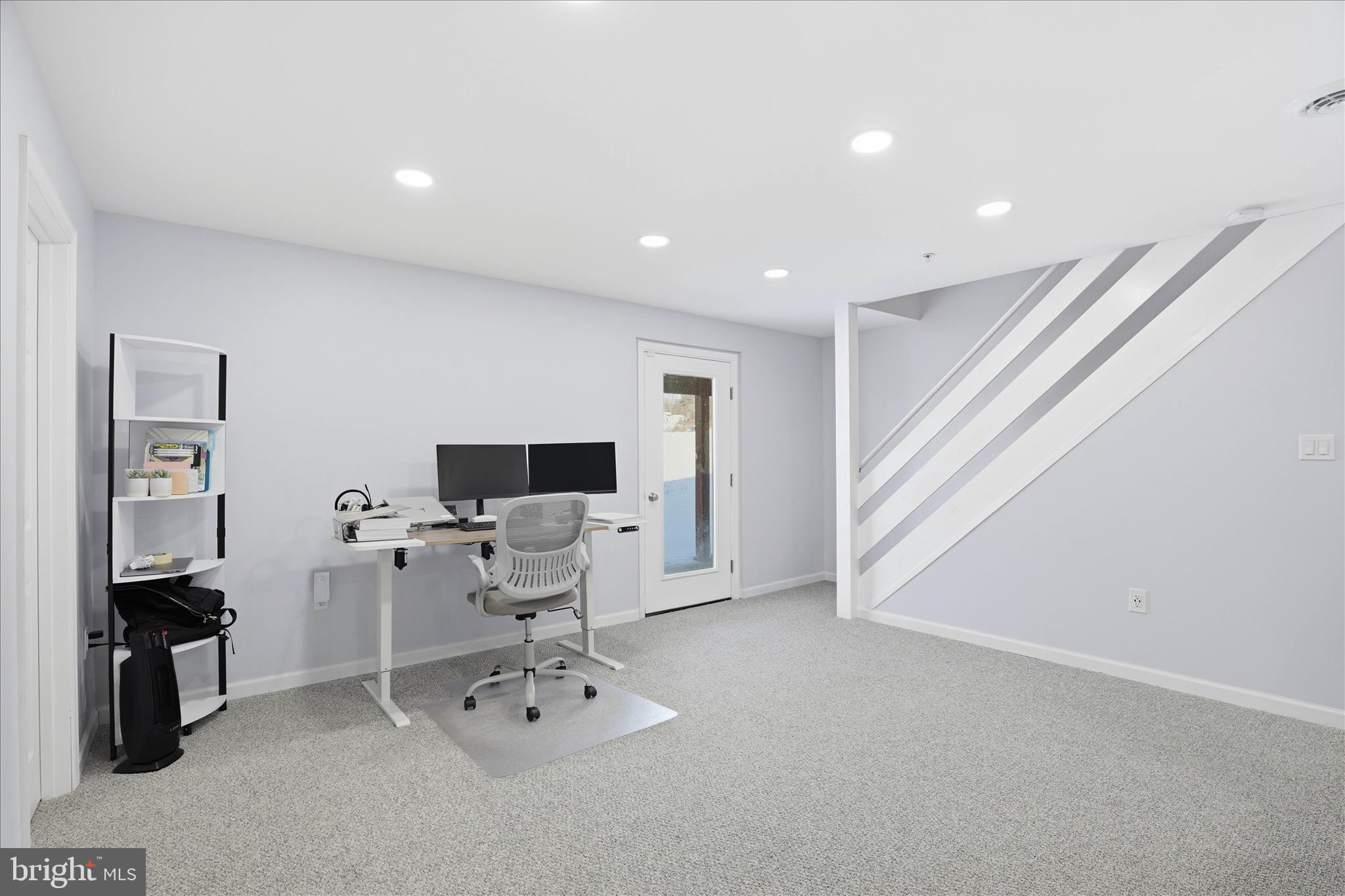 CHAMBERS POINTE - Residential