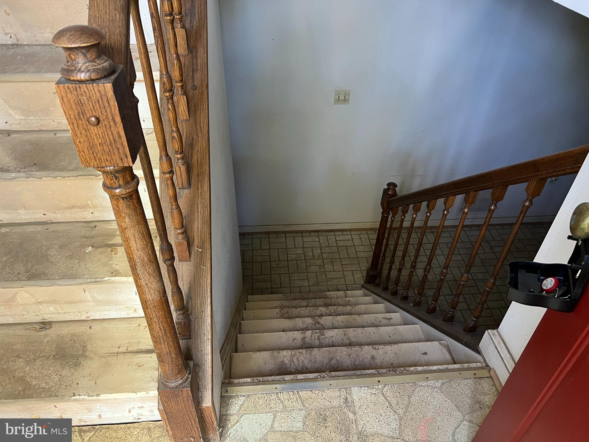 OAKMONT MANOR - Residential