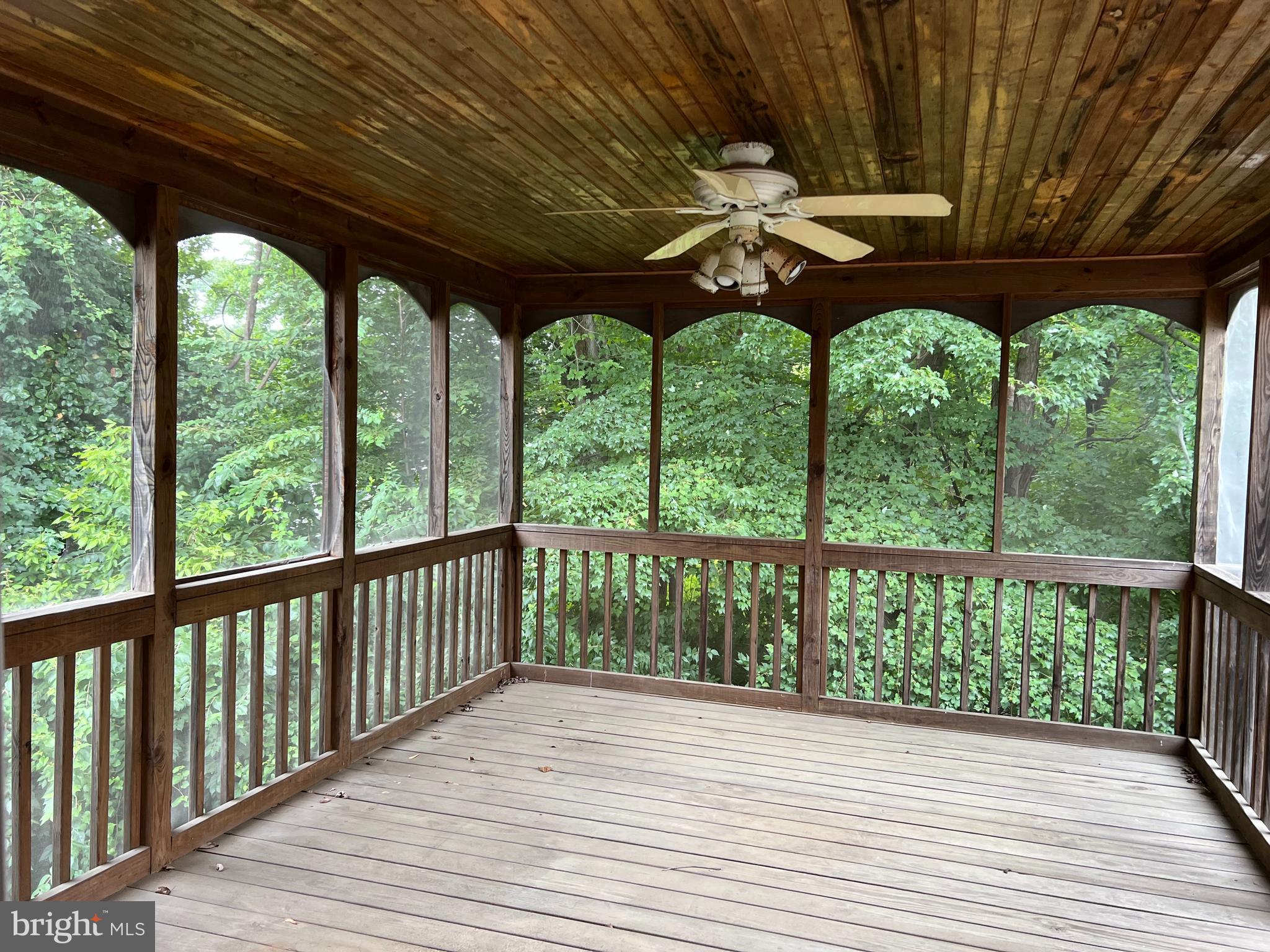 OAKMONT MANOR - Residential