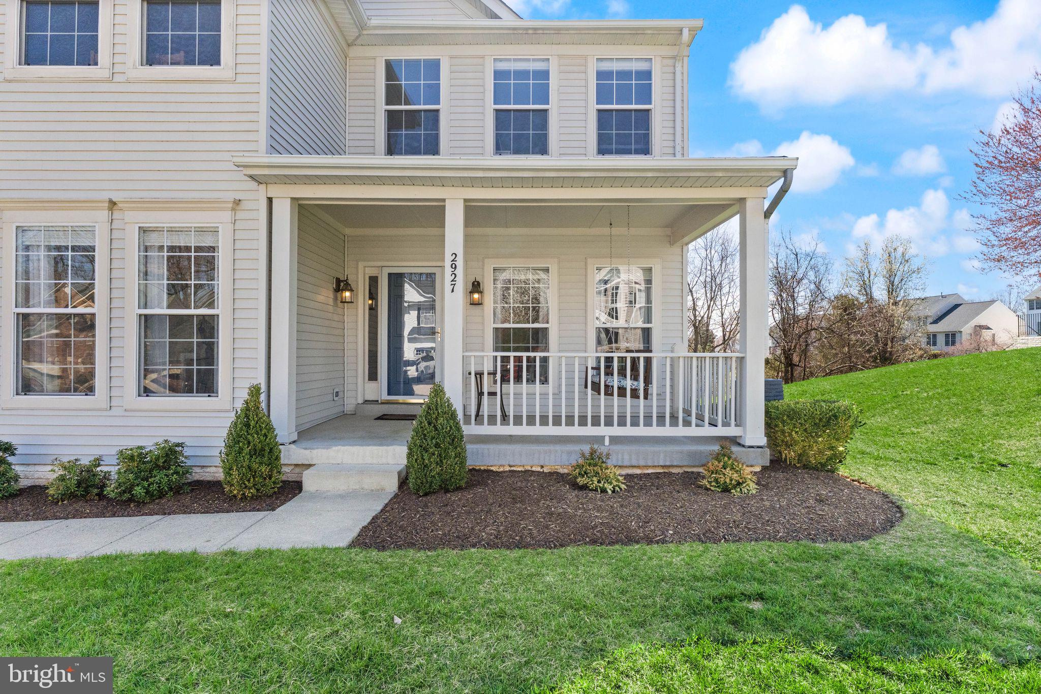 2927 MYRTLEWOOD DRIVE
