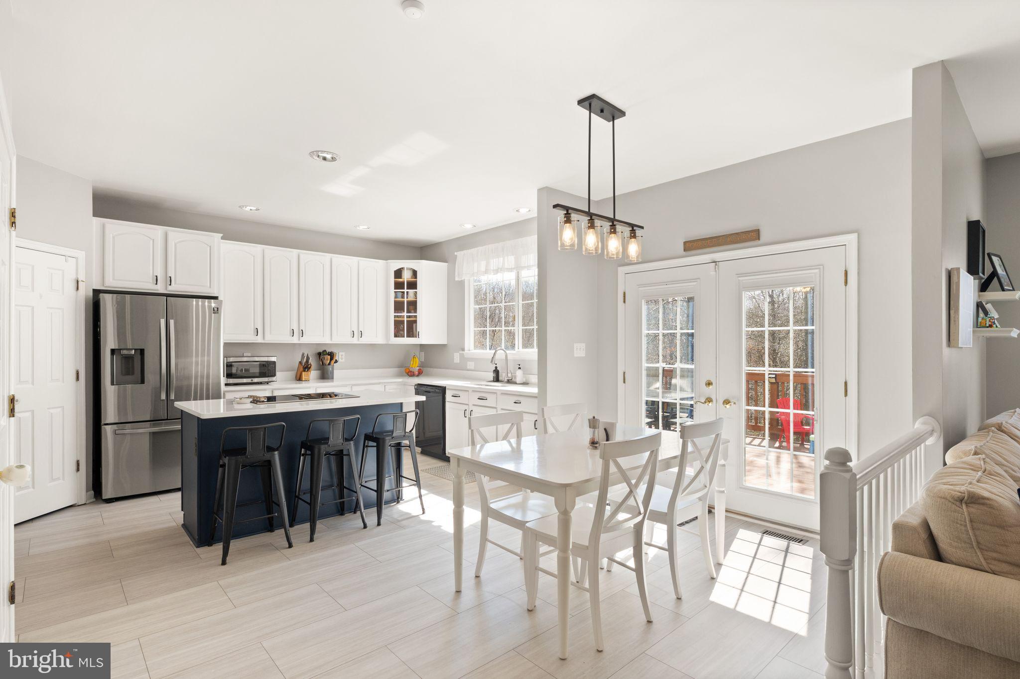 2927 MYRTLEWOOD DRIVE