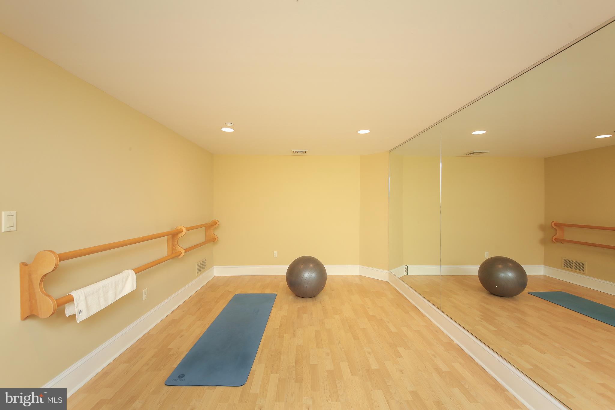 STONEYMEAD - Residential