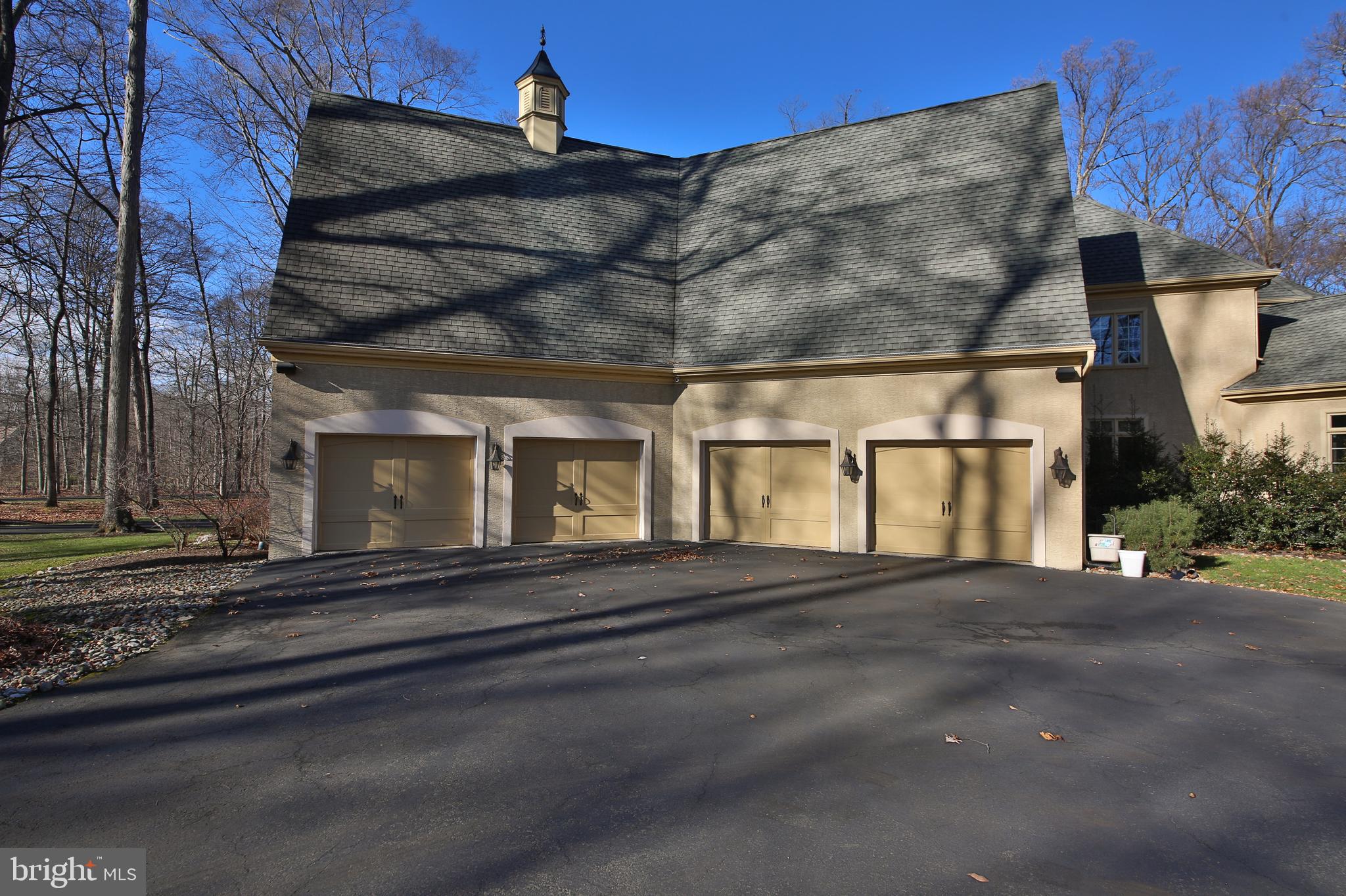 STONEYMEAD - Residential