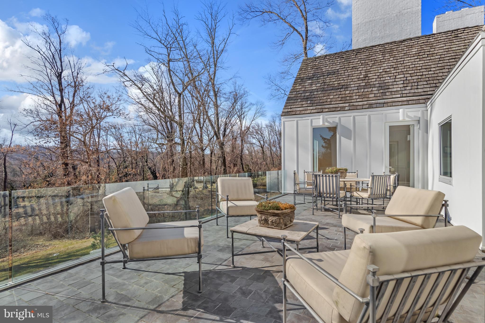 PENNOCK WOODS - Residential