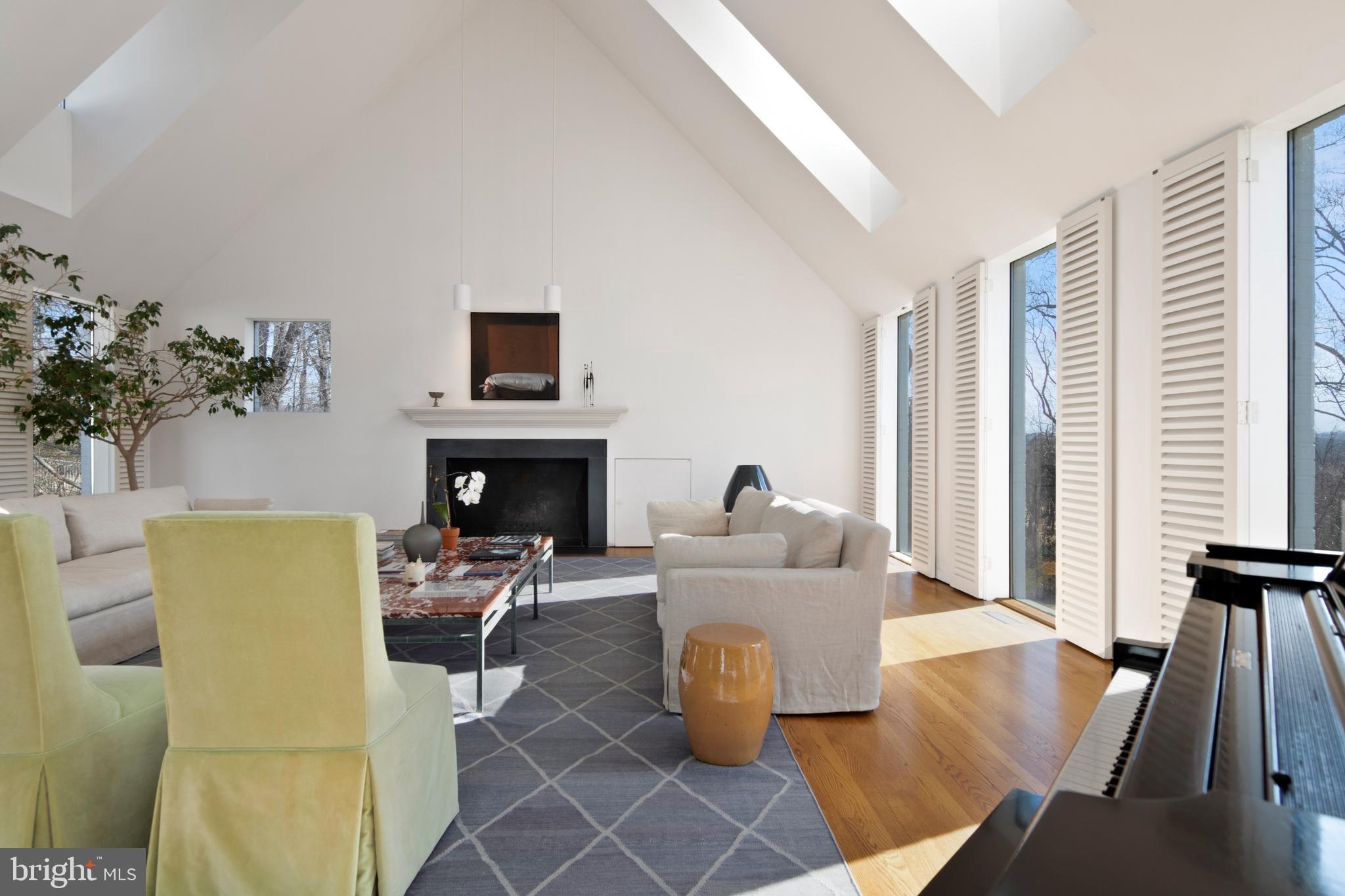 PENNOCK WOODS - Residential