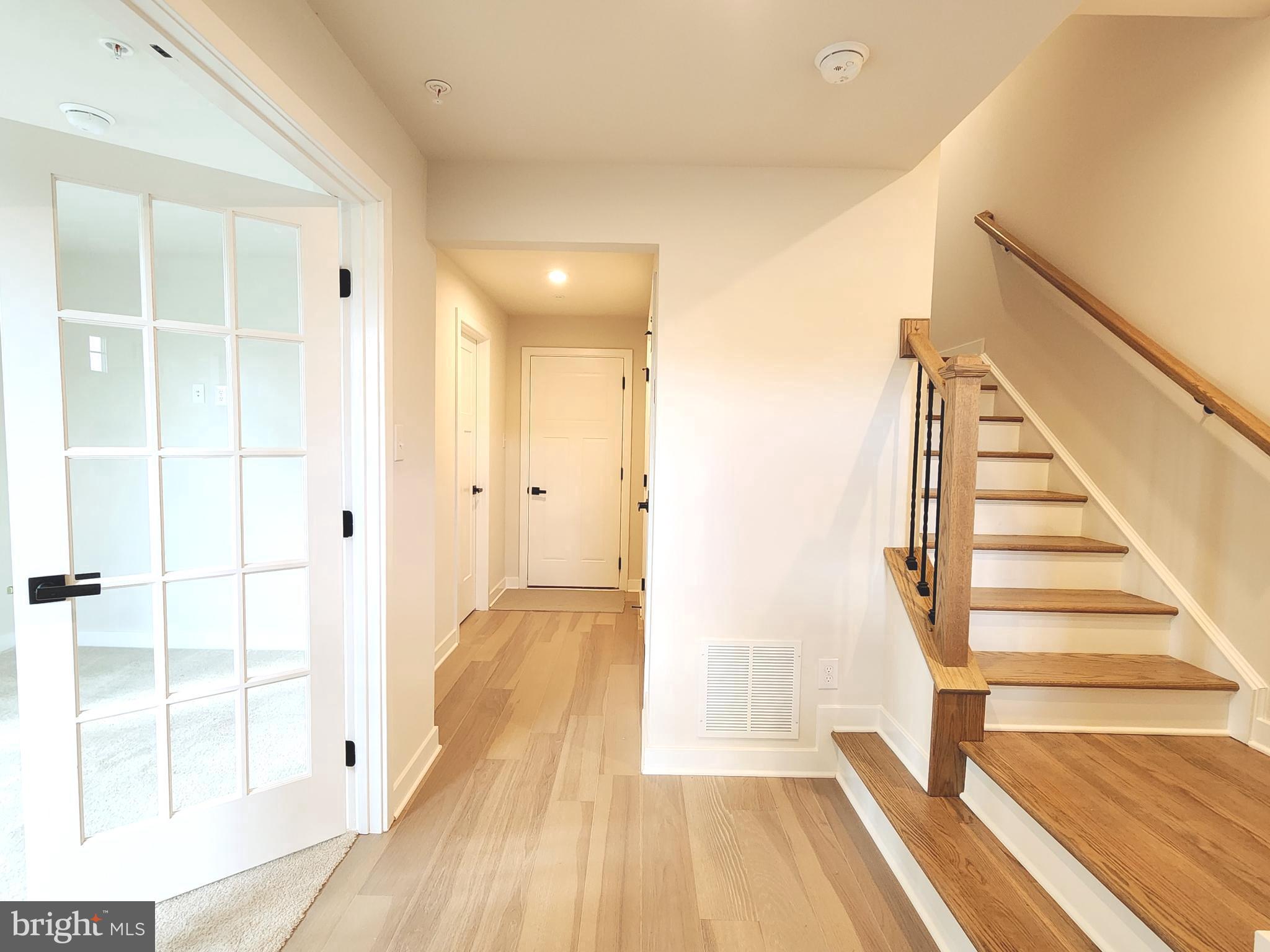 TOWNE GATE COMMONS - Residential Lease