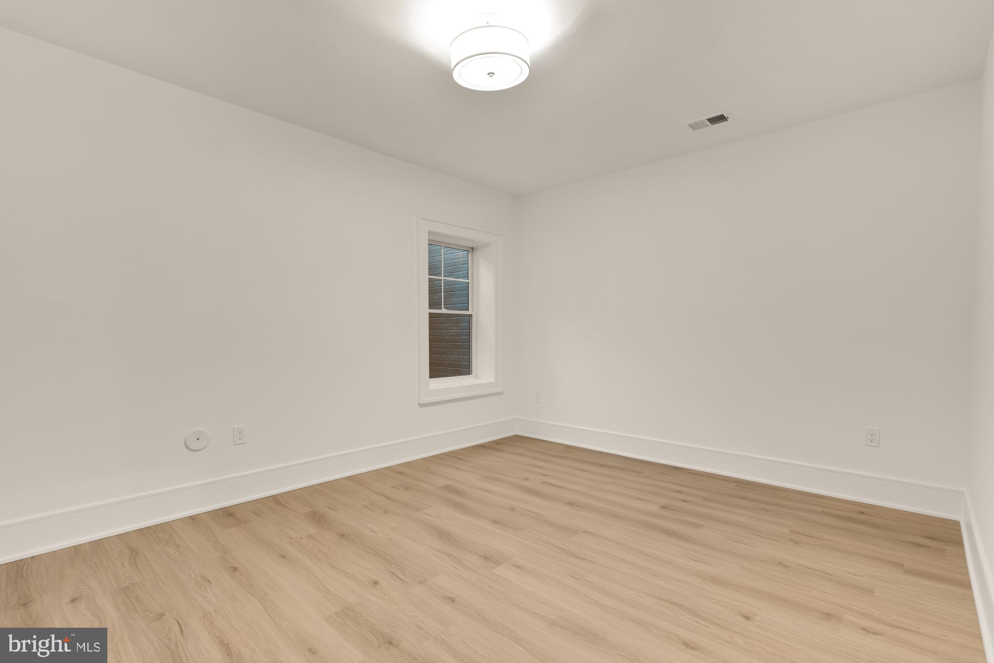 BURNING TREE ESTATES - Residential