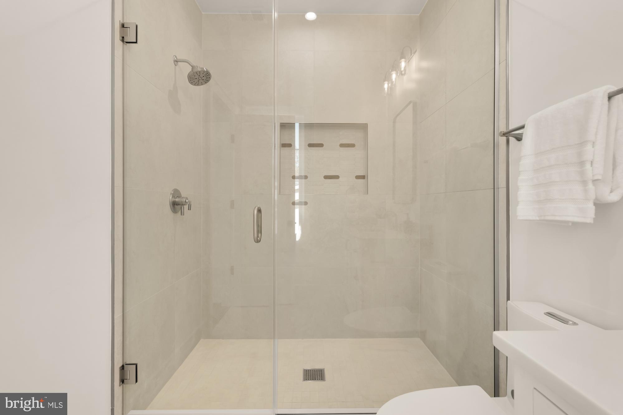 BURNING TREE ESTATES - Residential